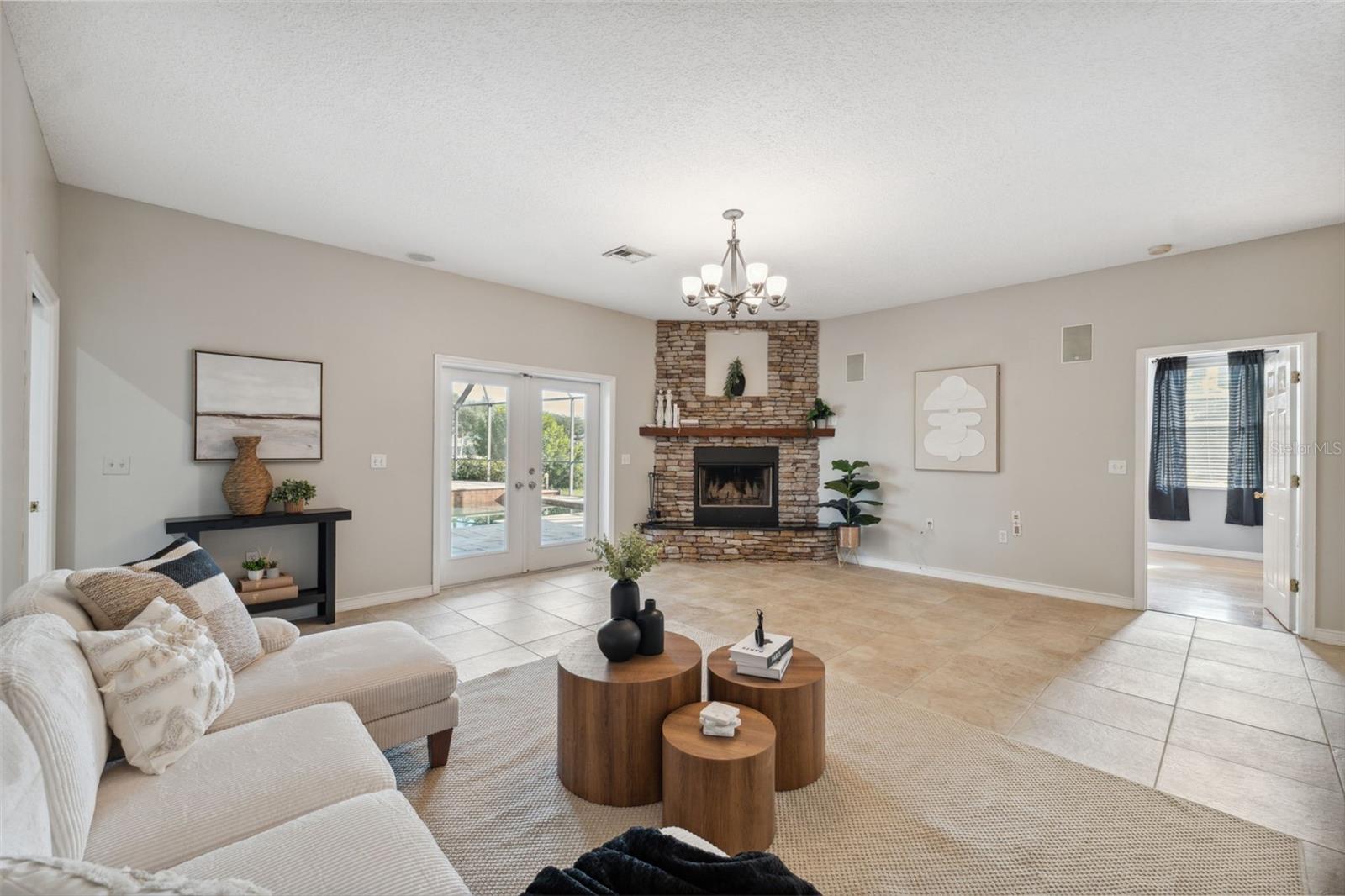 Image 10 of 21 For 1623 Crossvine Court