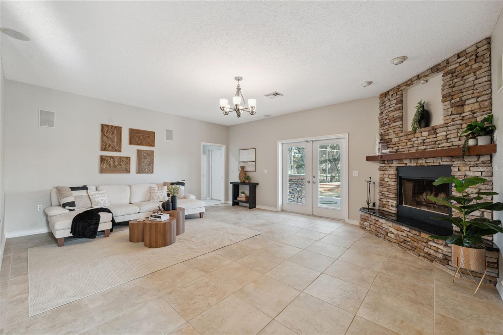 Image 11 of 21 For 1623 Crossvine Court