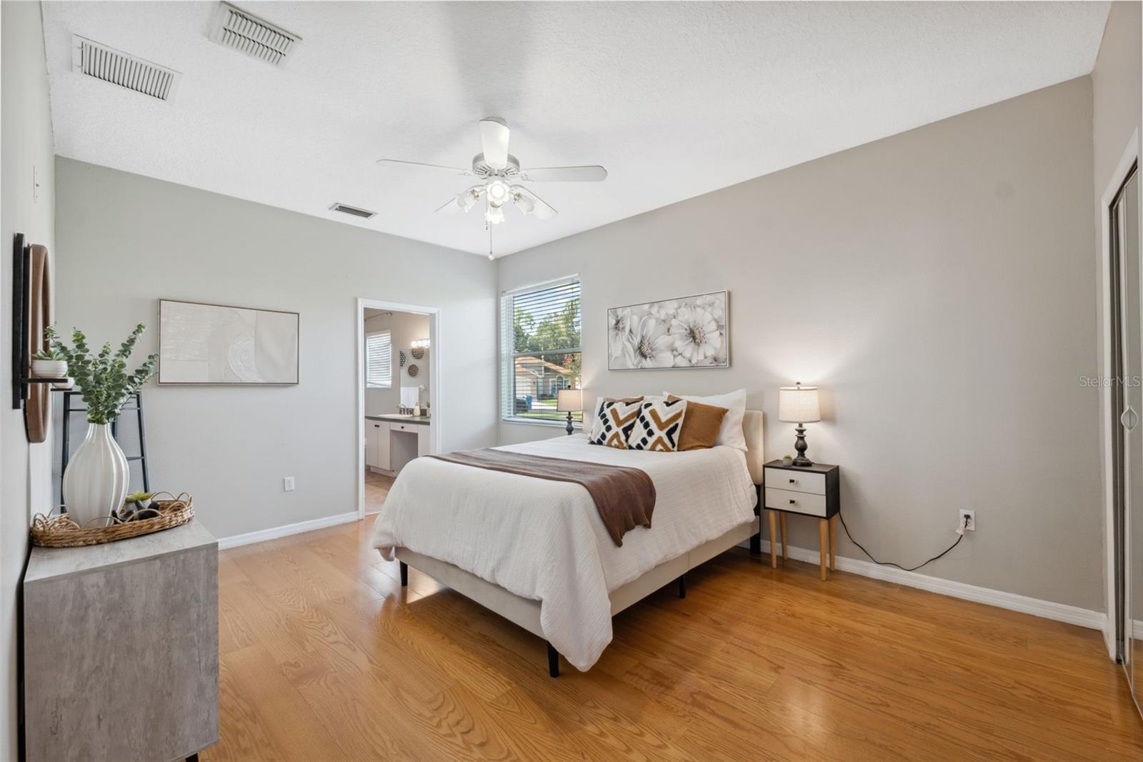 Image 12 of 21 For 1623 Crossvine Court