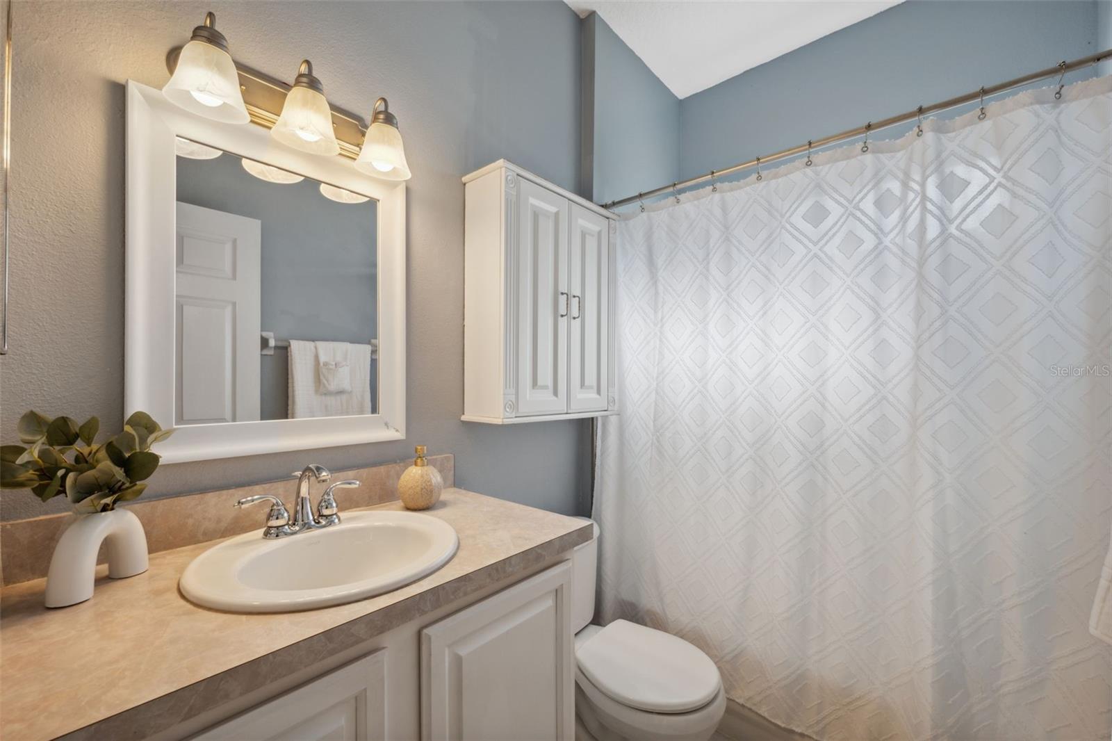 Image 15 of 21 For 1623 Crossvine Court