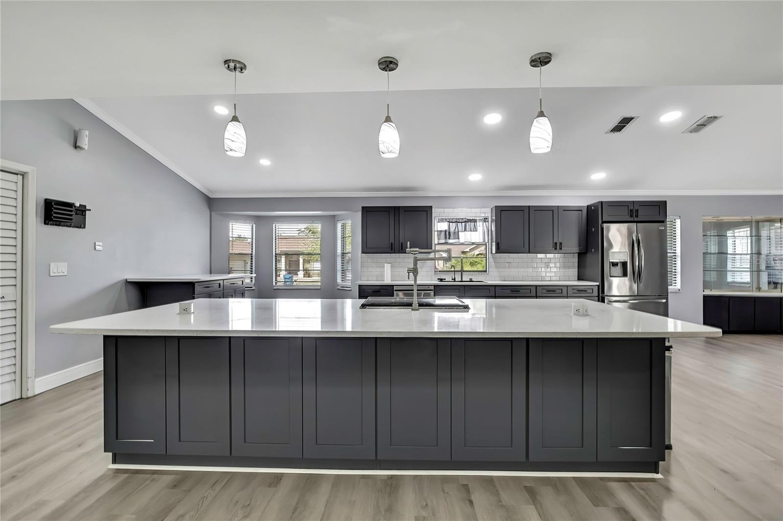 Image 11 of 49 For 10277 Rosetti Ct