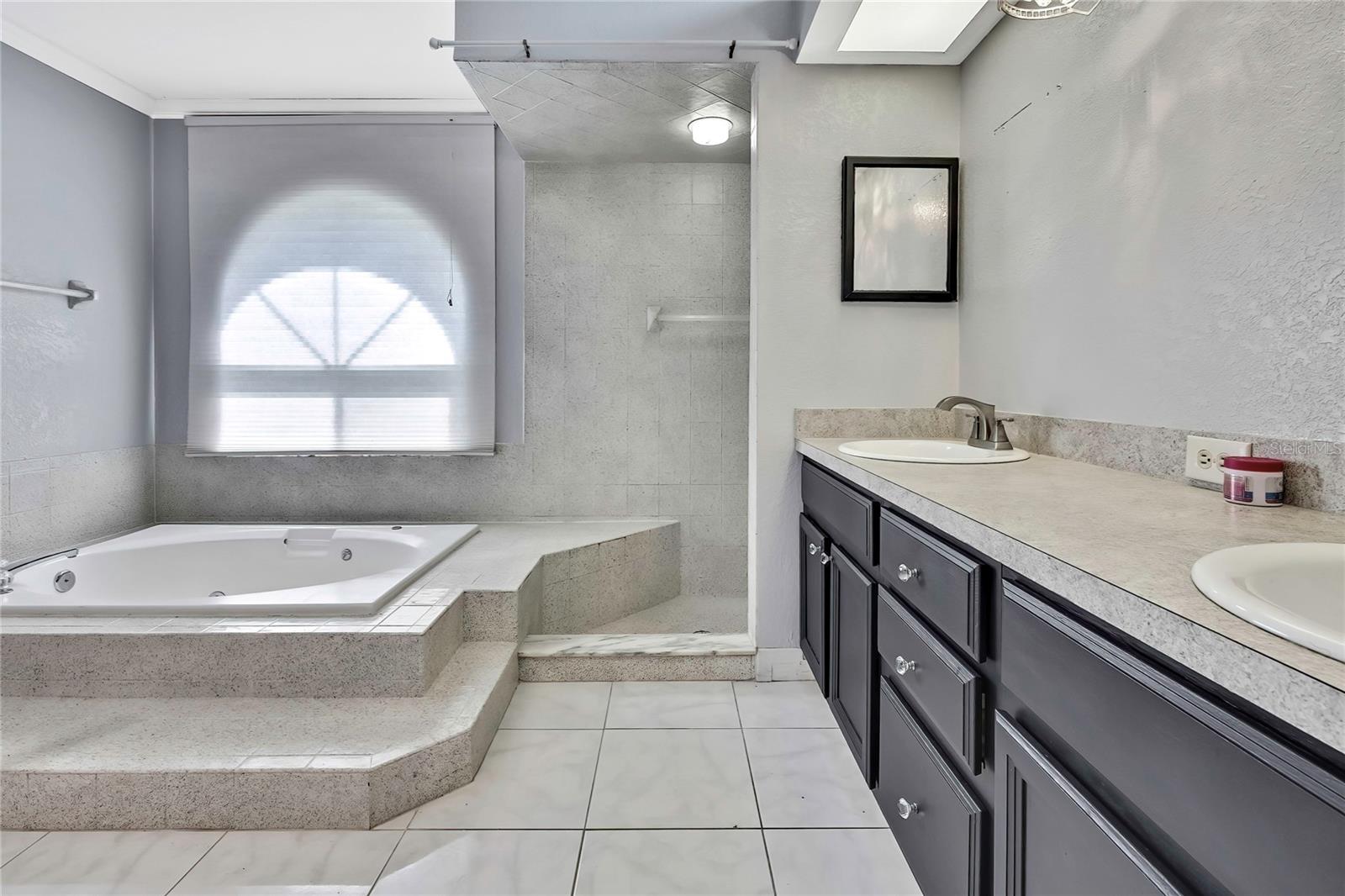 Image 28 of 49 For 10277 Rosetti Ct