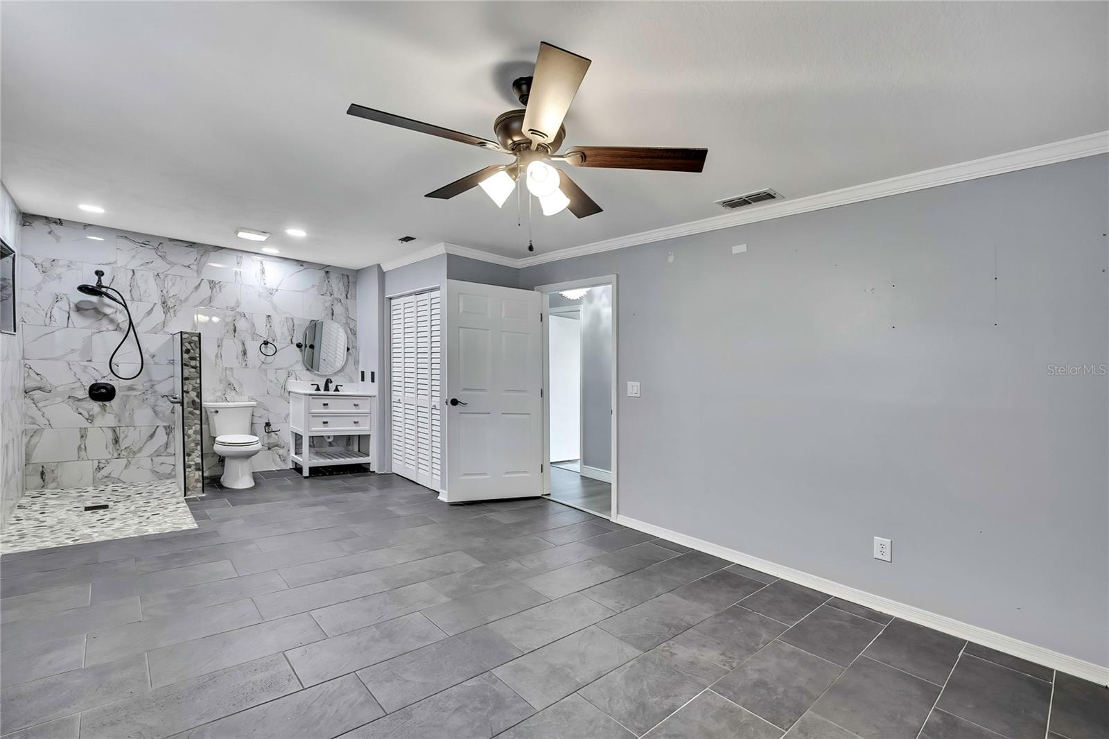 Image 38 of 49 For 10277 Rosetti Ct