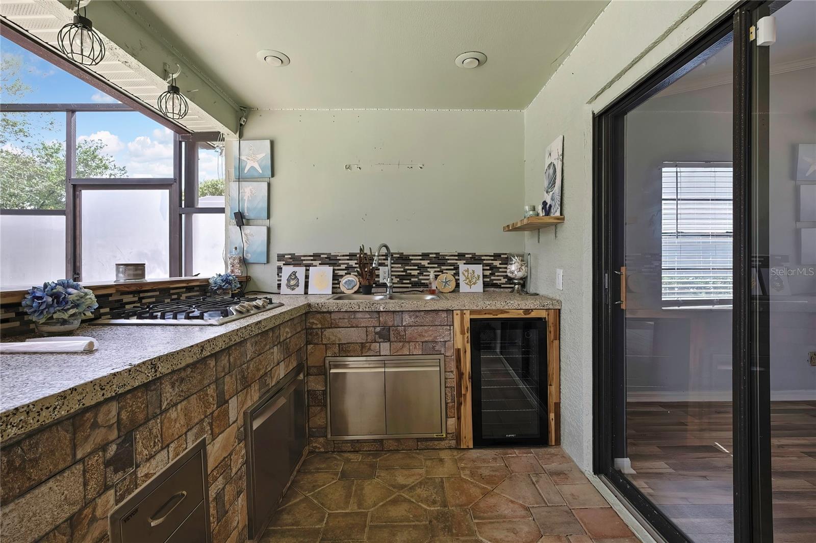 Image 4 of 49 For 10277 Rosetti Ct