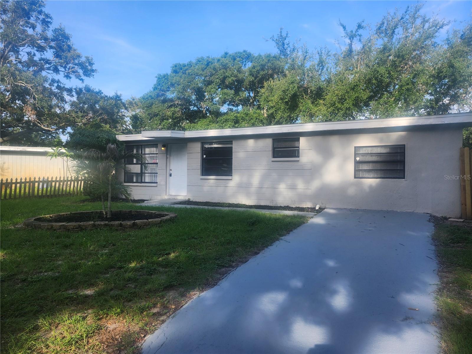 Image 13 of 27 For 9432 84th Street