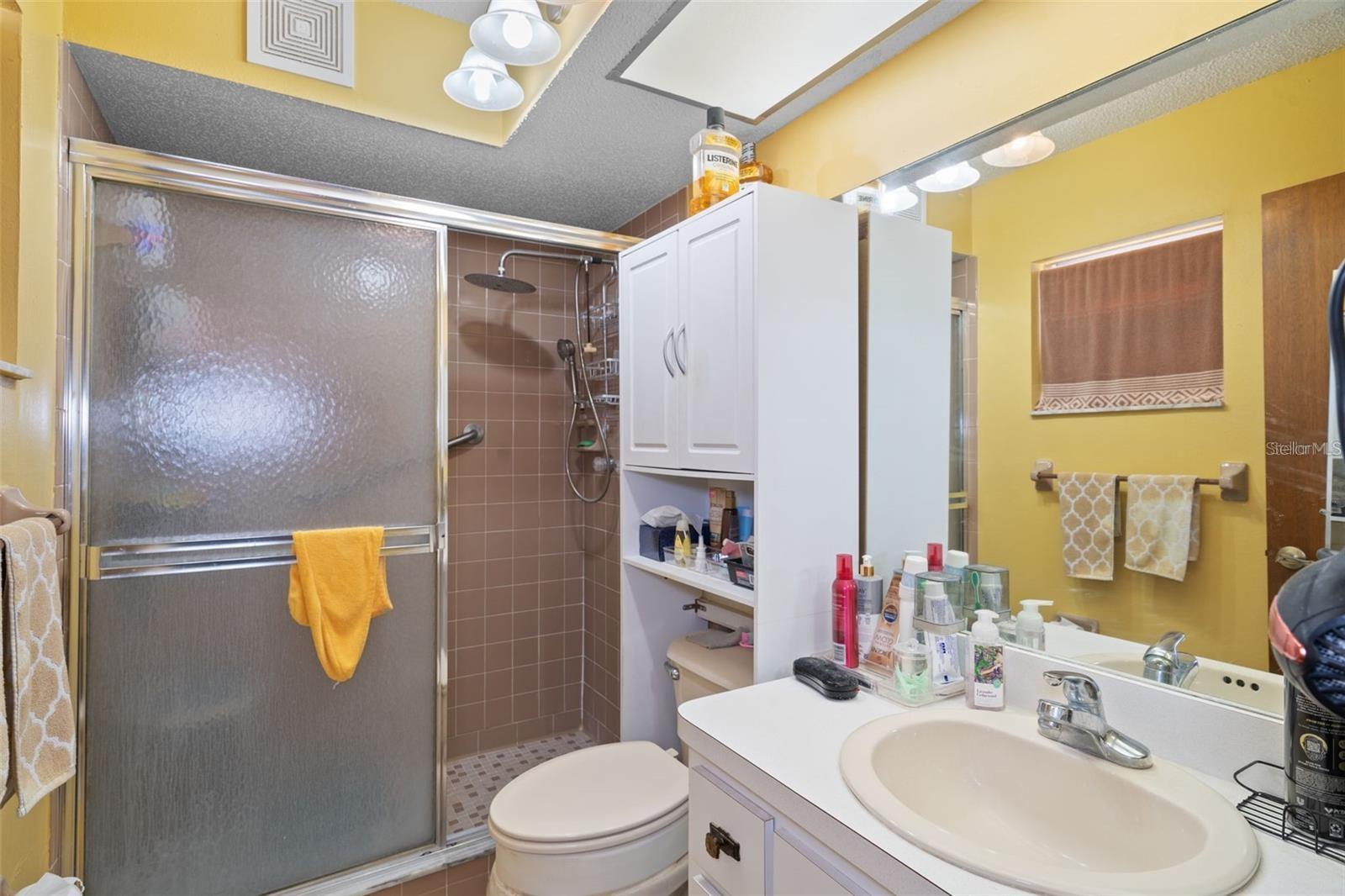 Image 14 of 23 For 8914 Schrader Boulevard