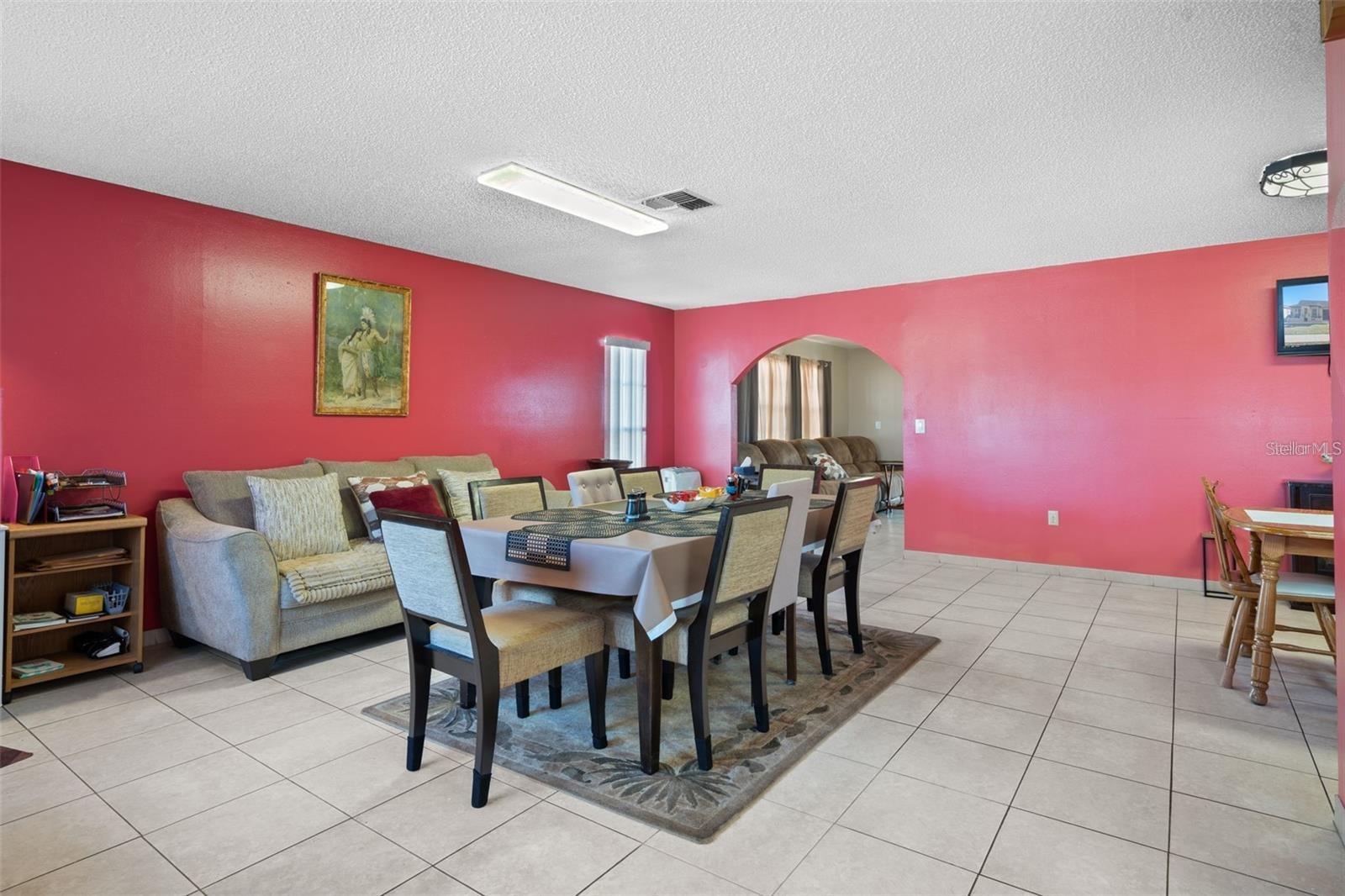 Image 6 of 23 For 8914 Schrader Boulevard
