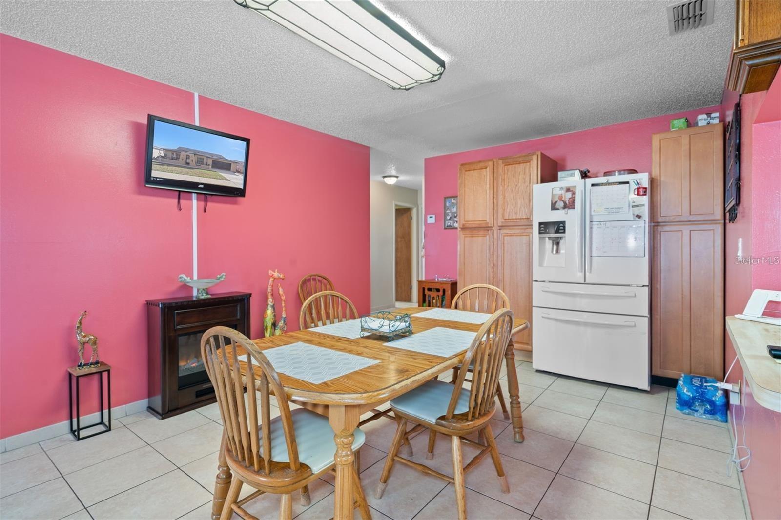 Image 7 of 23 For 8914 Schrader Boulevard