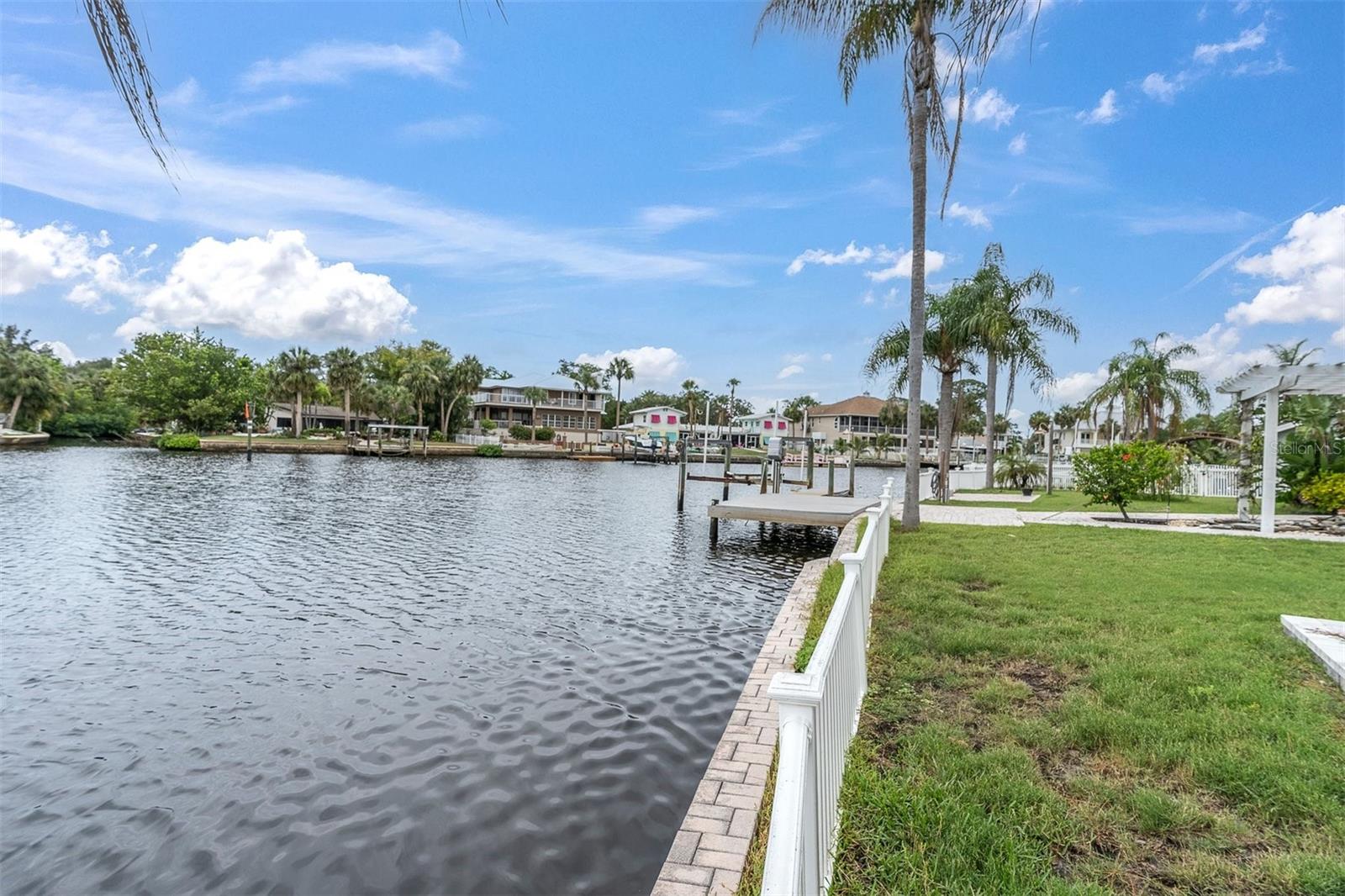 Image 34 of 53 For 5440 Manatee Point Drive