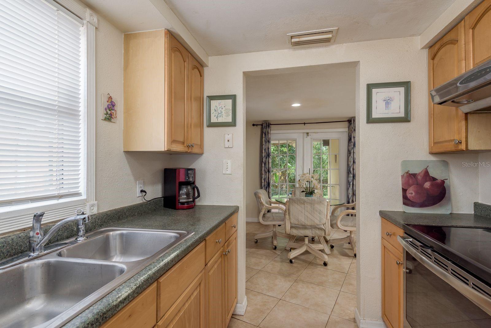 Image 14 of 25 For 3140 Bahia Avenue