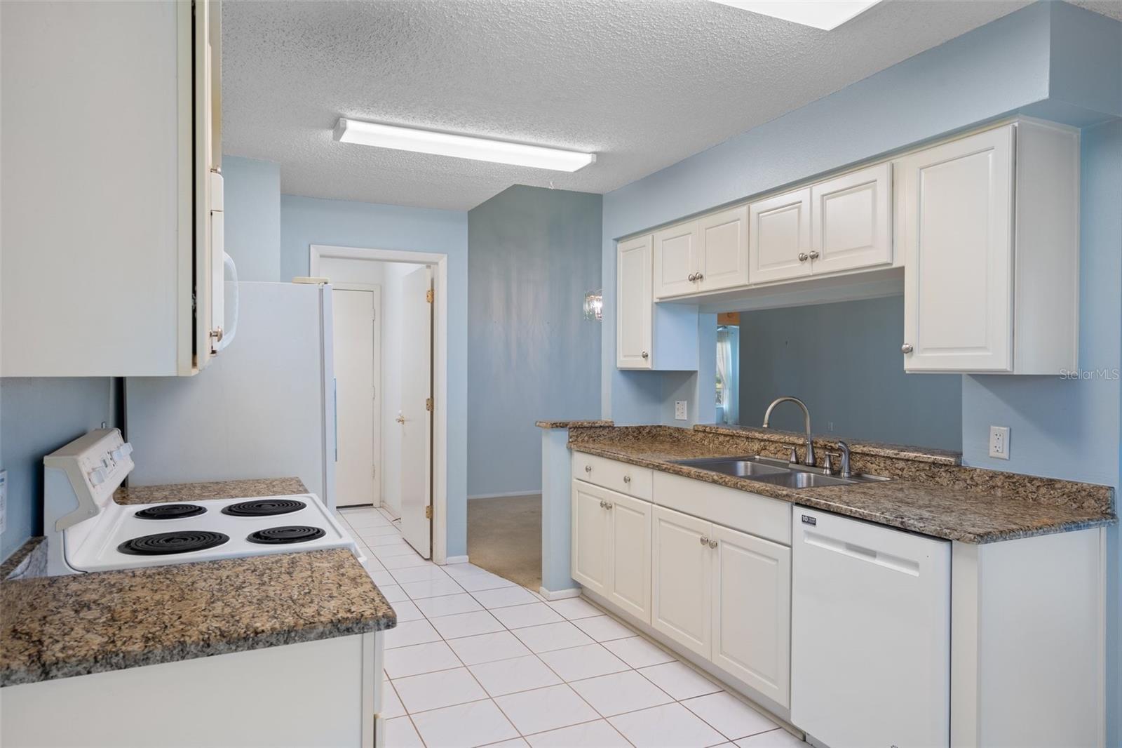 Image 16 of 45 For 2165 Springmeadow Drive