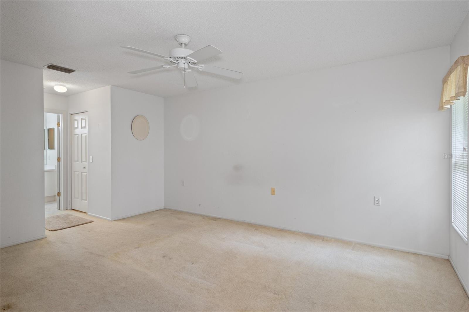 Image 19 of 45 For 2165 Springmeadow Drive