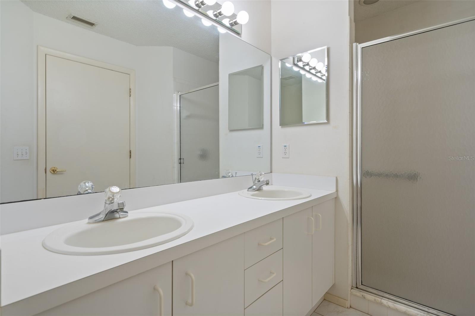 Image 23 of 45 For 2165 Springmeadow Drive