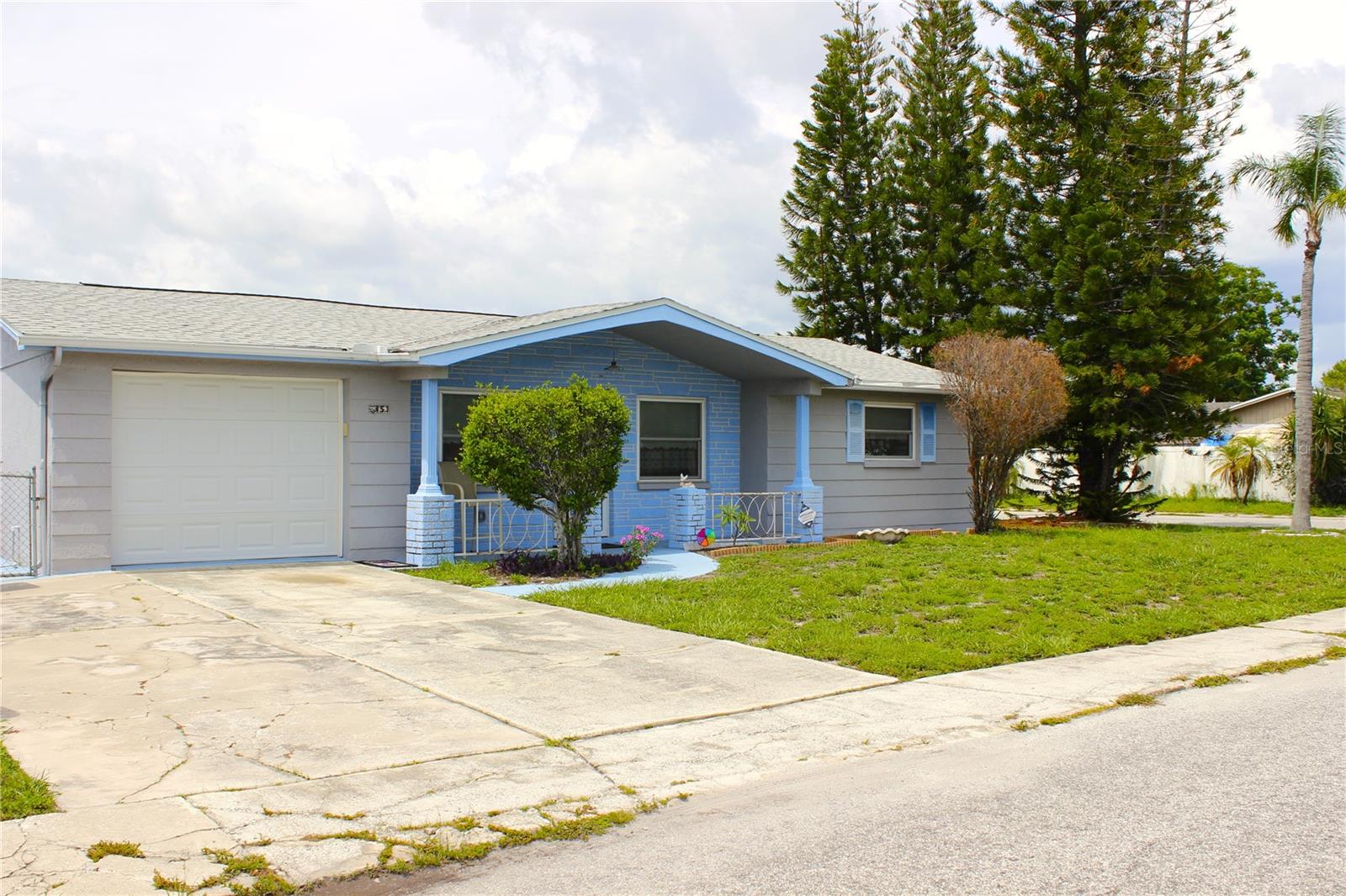 Image 3 of 50 For 3151 Wellington Drive