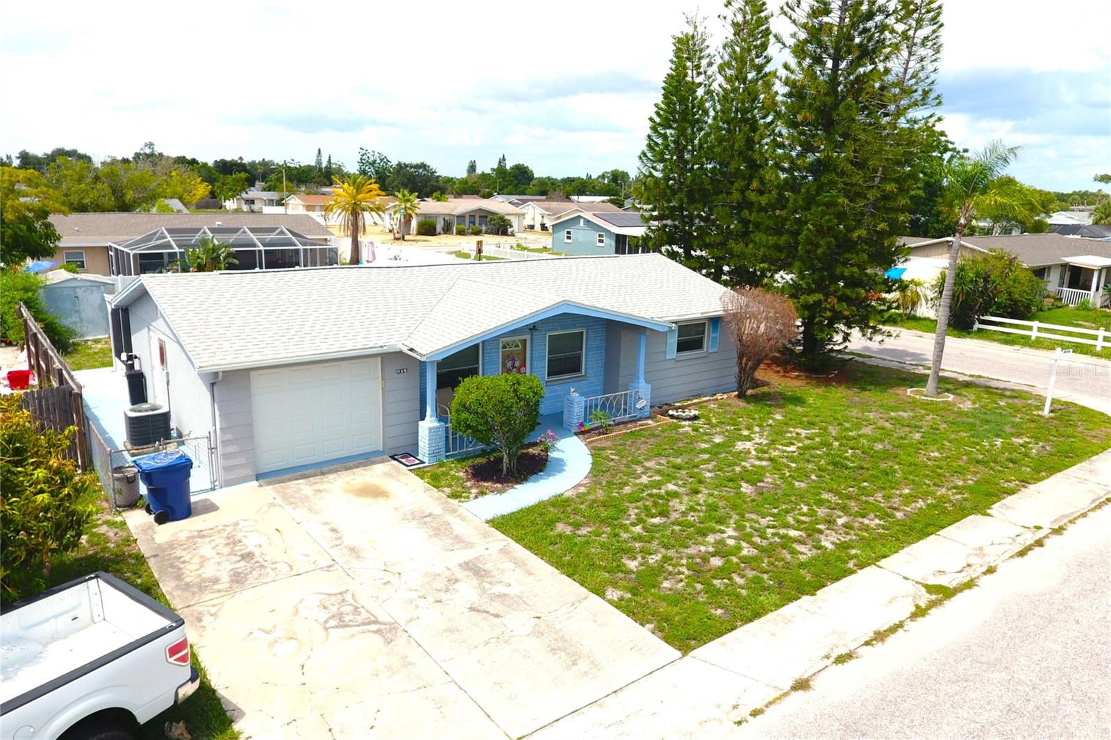 Image 4 of 50 For 3151 Wellington Drive