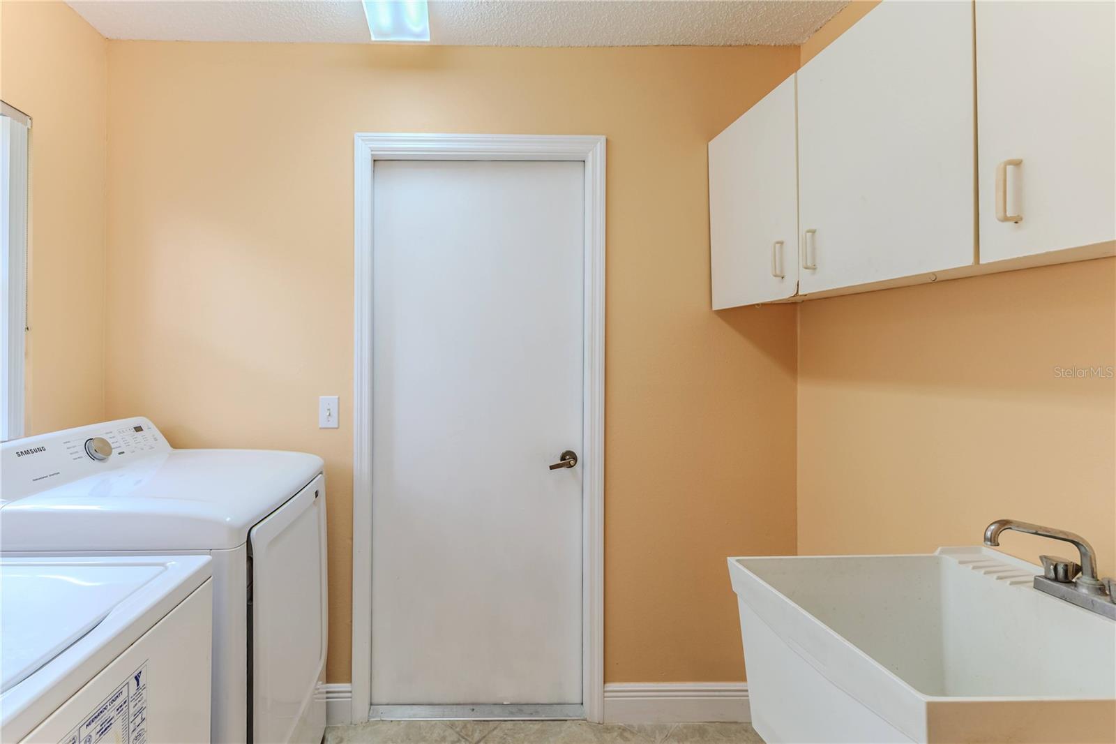 Image 22 of 60 For 2481 Whispering Pines Court