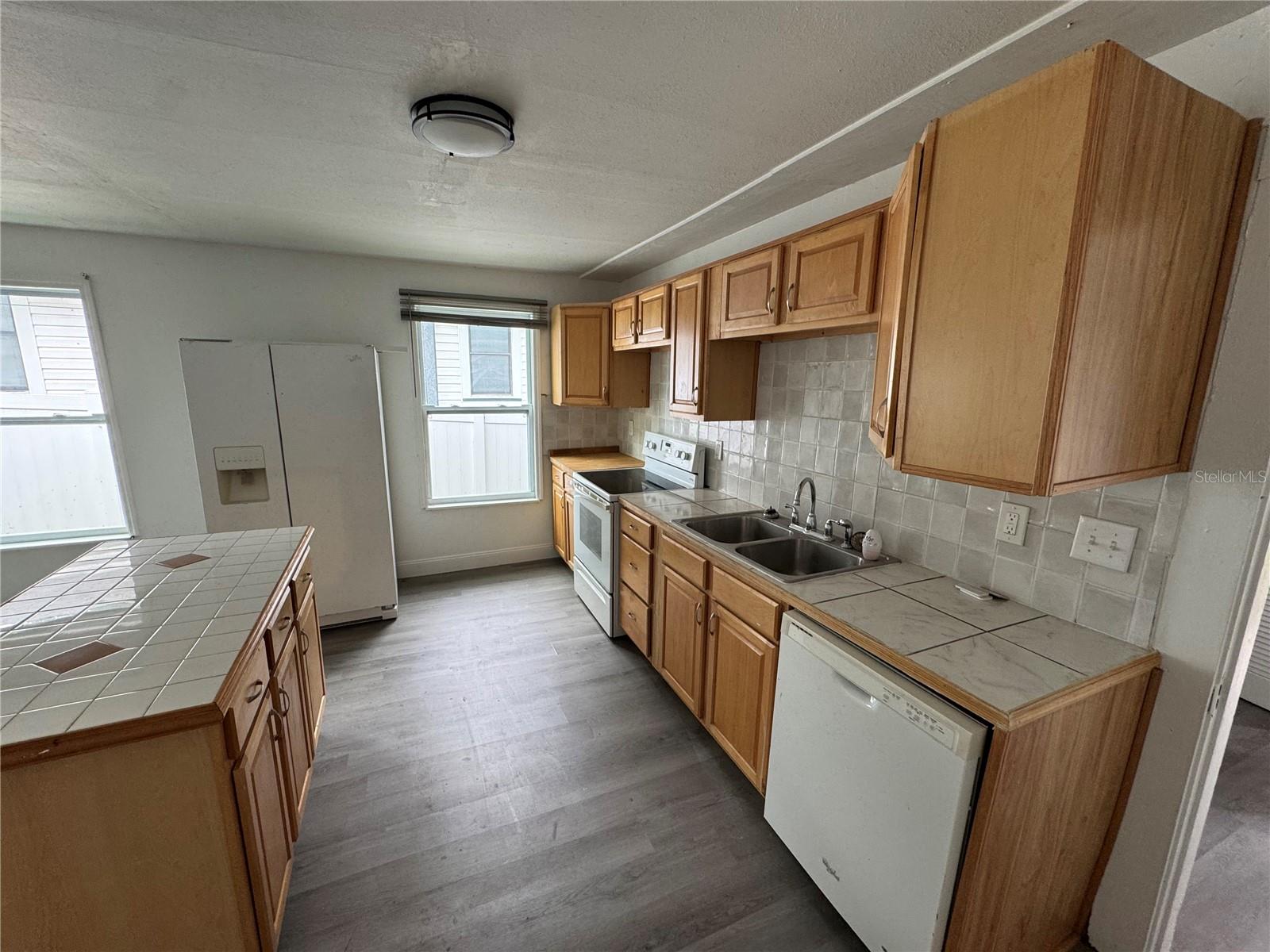 Image 12 of 29 For 221 Highland Street