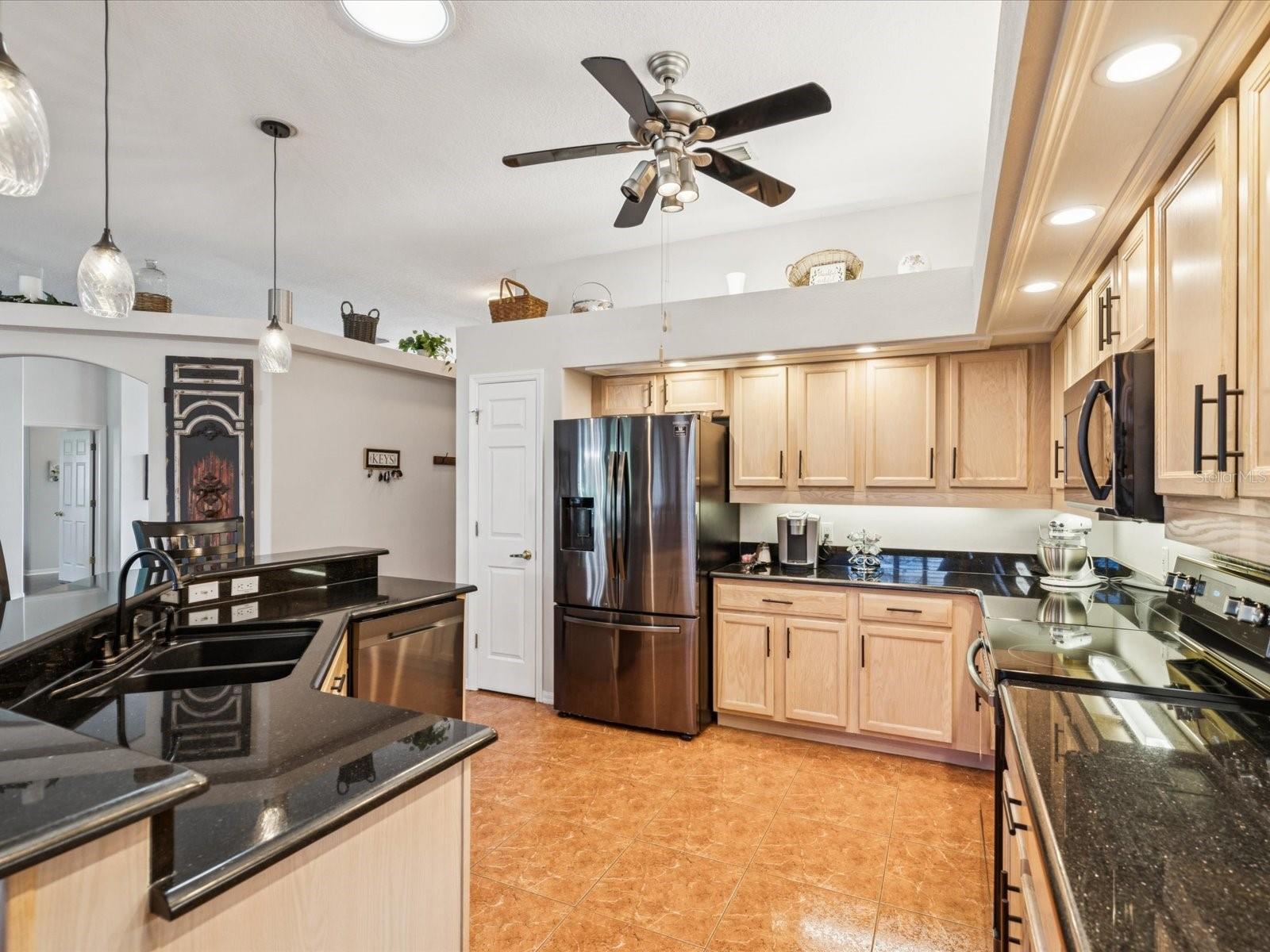 Image 16 of 68 For 18845 Fairway Green Drive