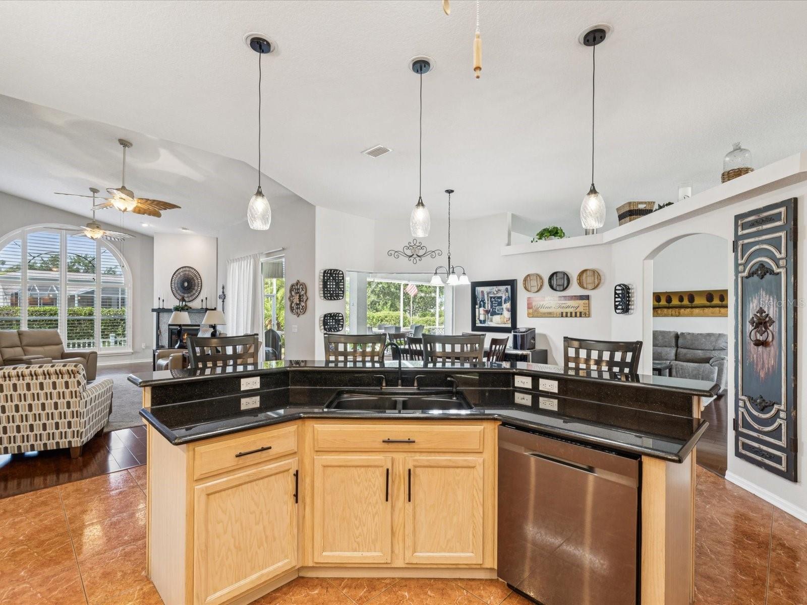 Image 18 of 68 For 18845 Fairway Green Drive