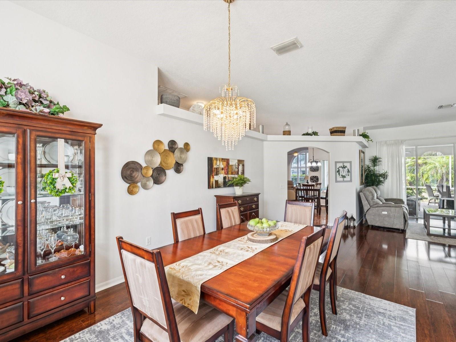 Image 8 of 68 For 18845 Fairway Green Drive