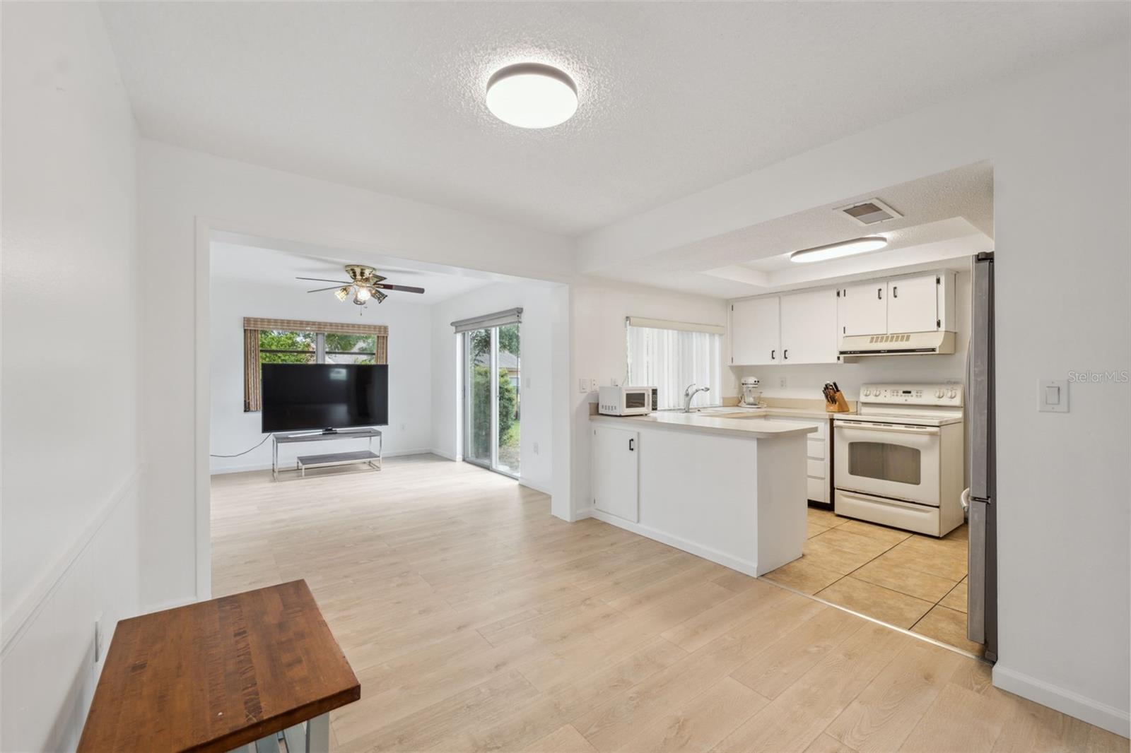 Image 14 of 43 For 13001 Sawmill Way