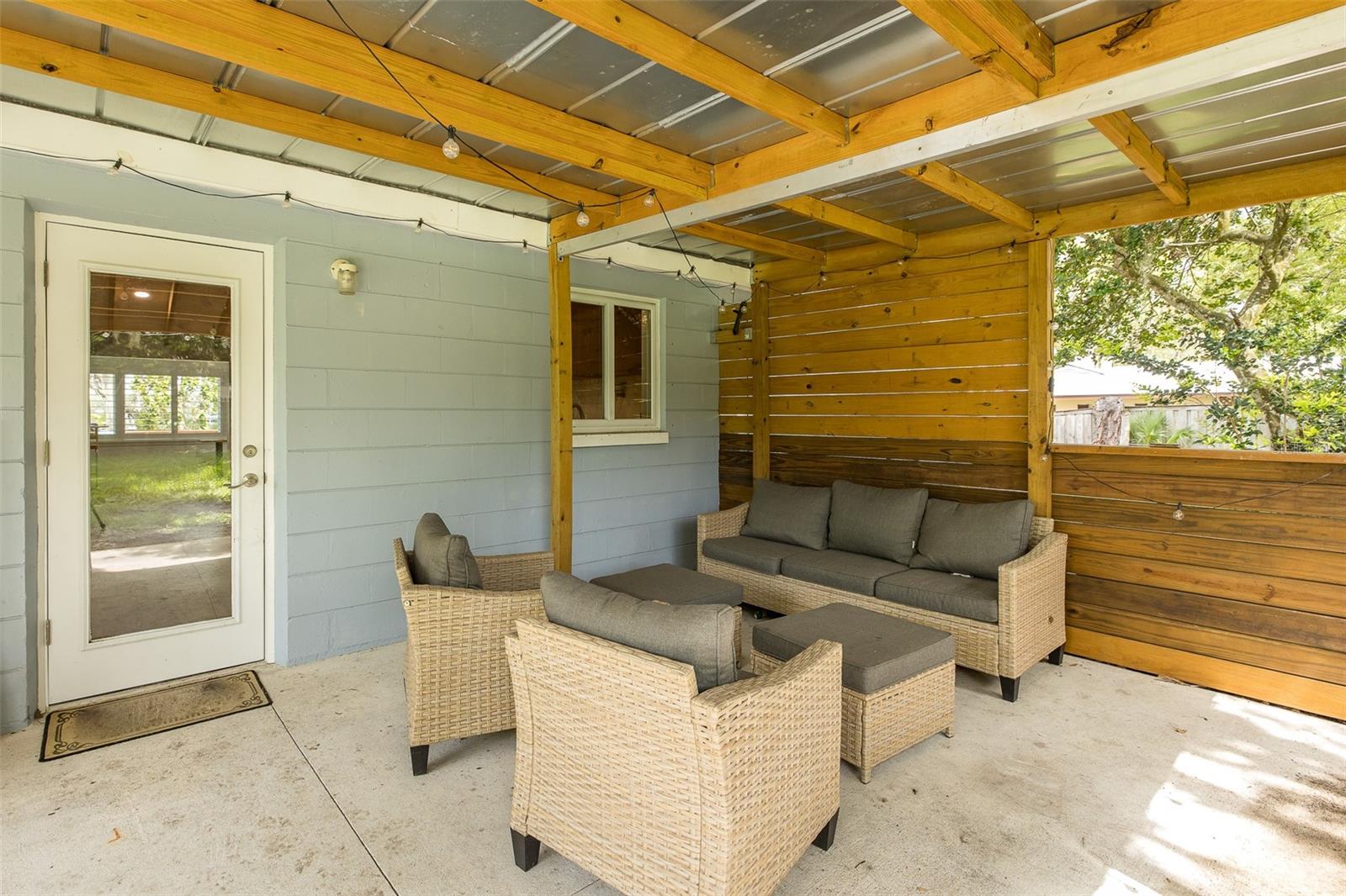 Listing photo id 9 for 7424 Grand Boulevard