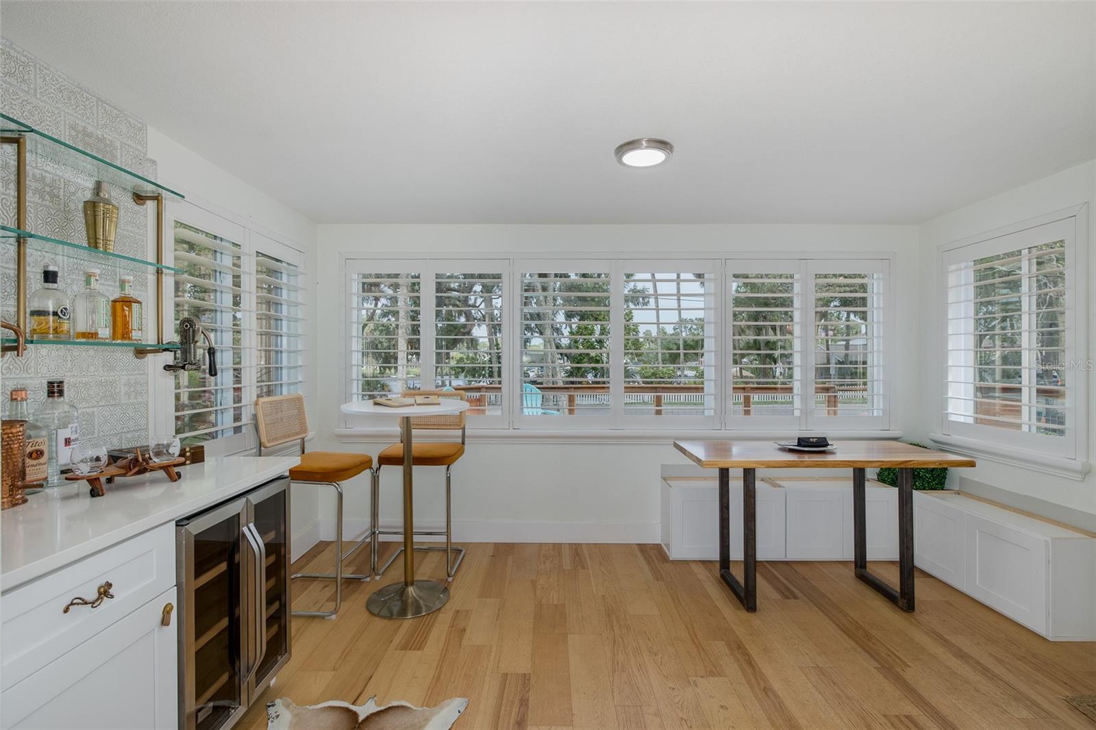 Listing photo id 22 for 7424 Grand Boulevard