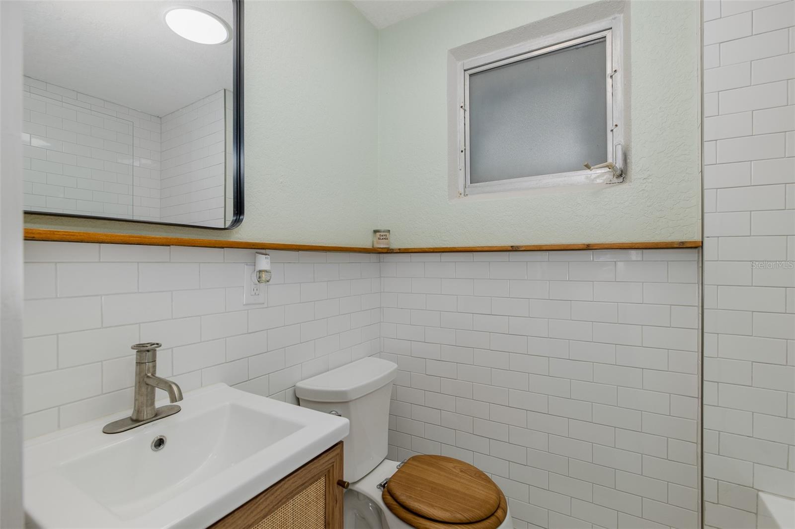 Listing photo id 28 for 7424 Grand Boulevard