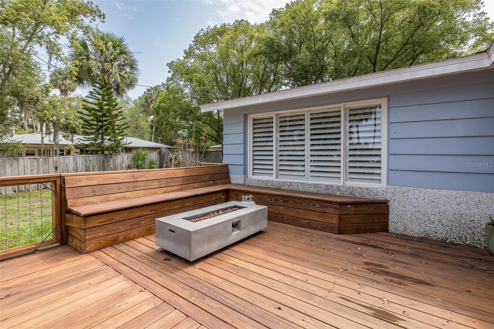 Listing photo id 2 for 7424 Grand Boulevard