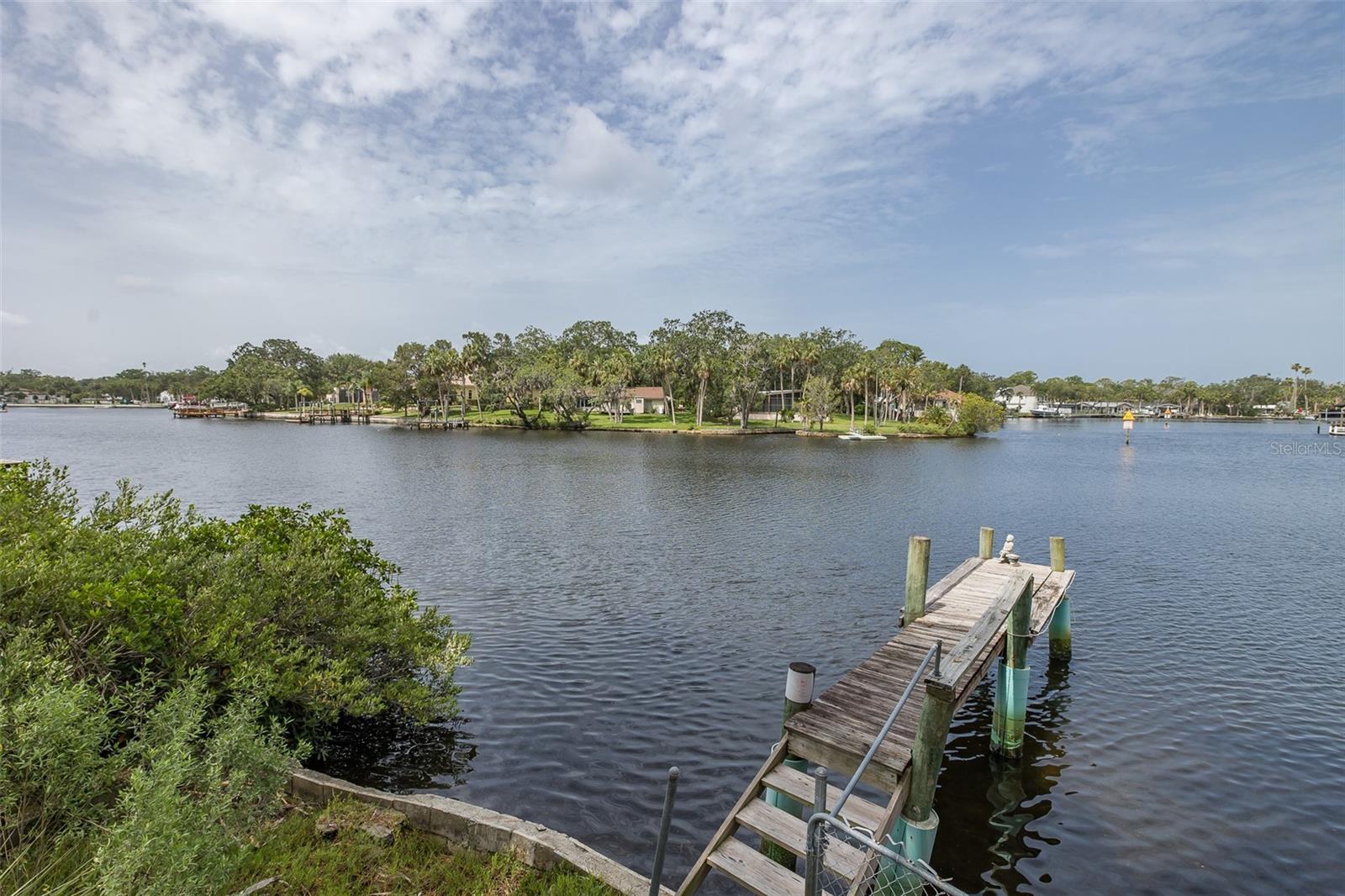 Listing photo id 48 for 7424 Grand Boulevard