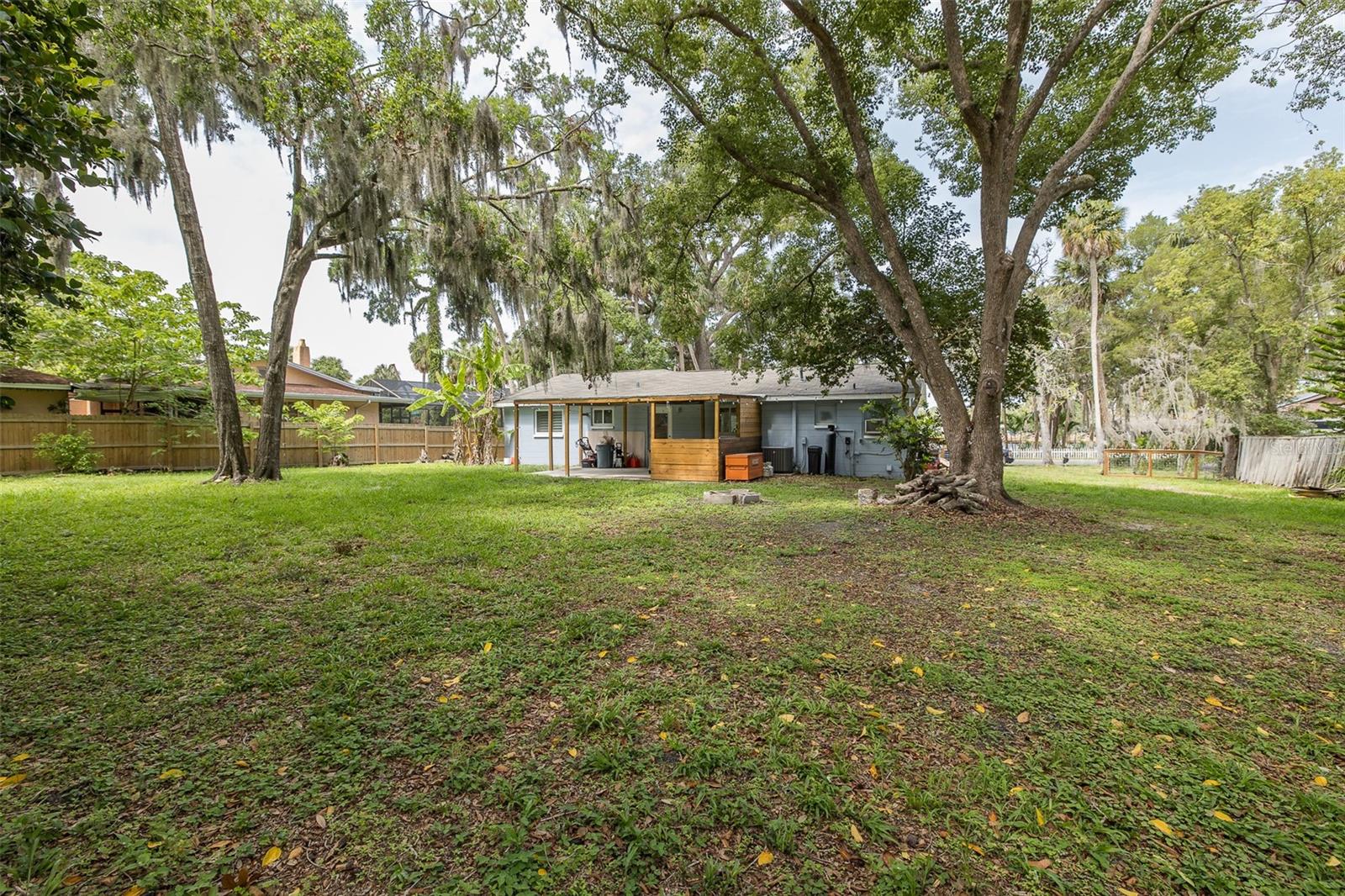 Listing photo id 58 for 7424 Grand Boulevard