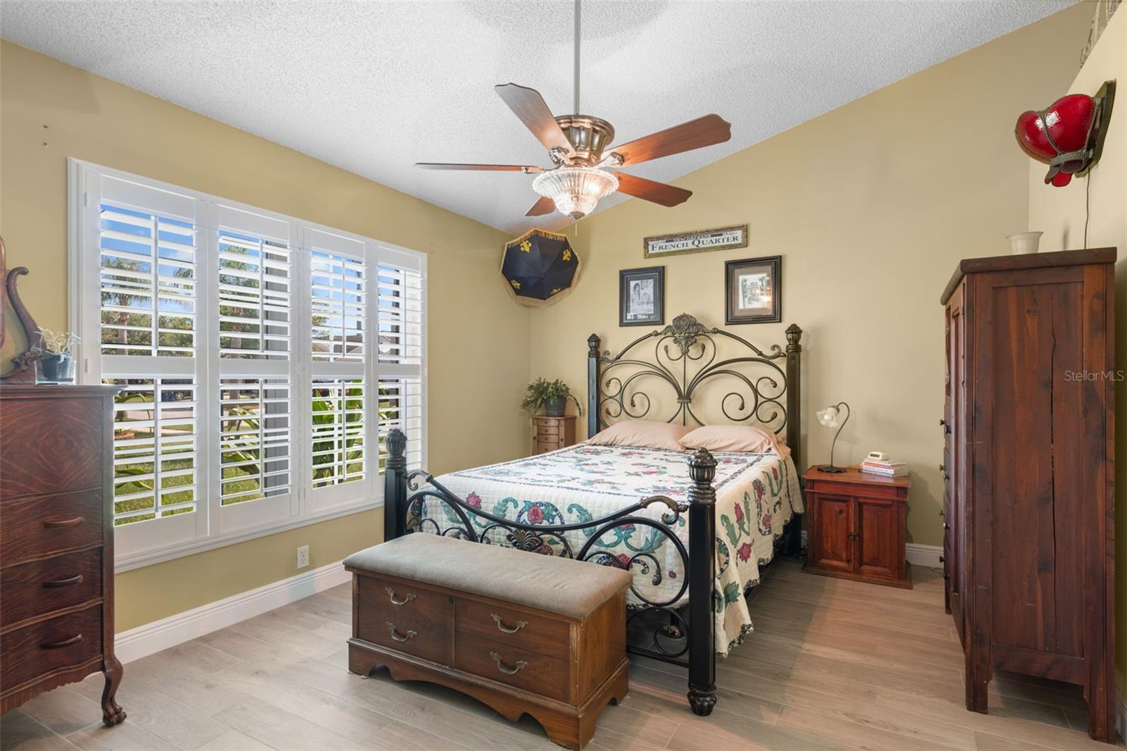 Image 18 of 26 For 7923 Woburn Street