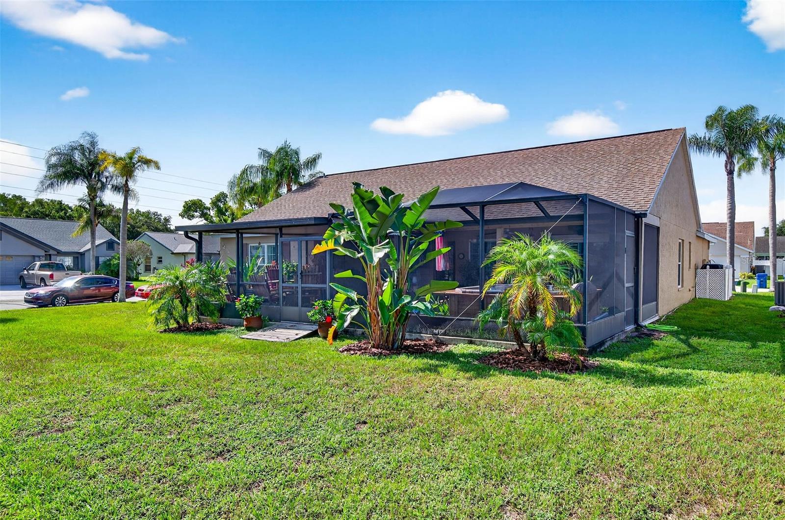 Listing photo id 36 for 7923 Woburn Street