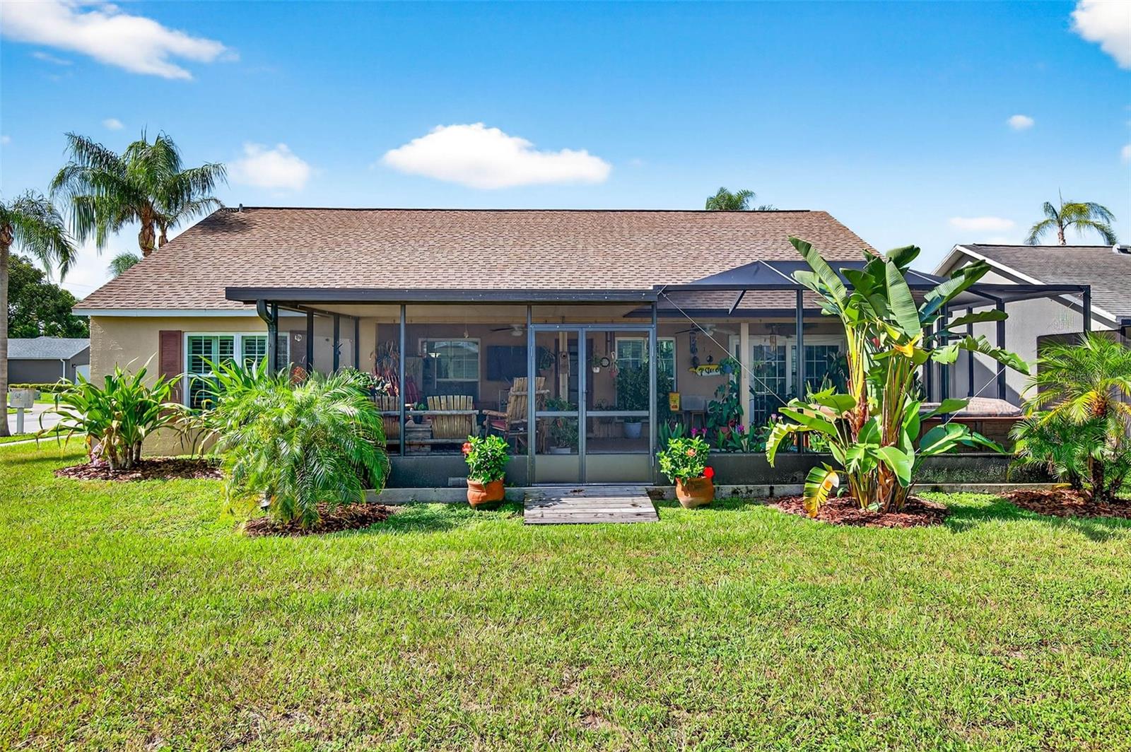 Listing photo id 37 for 7923 Woburn Street
