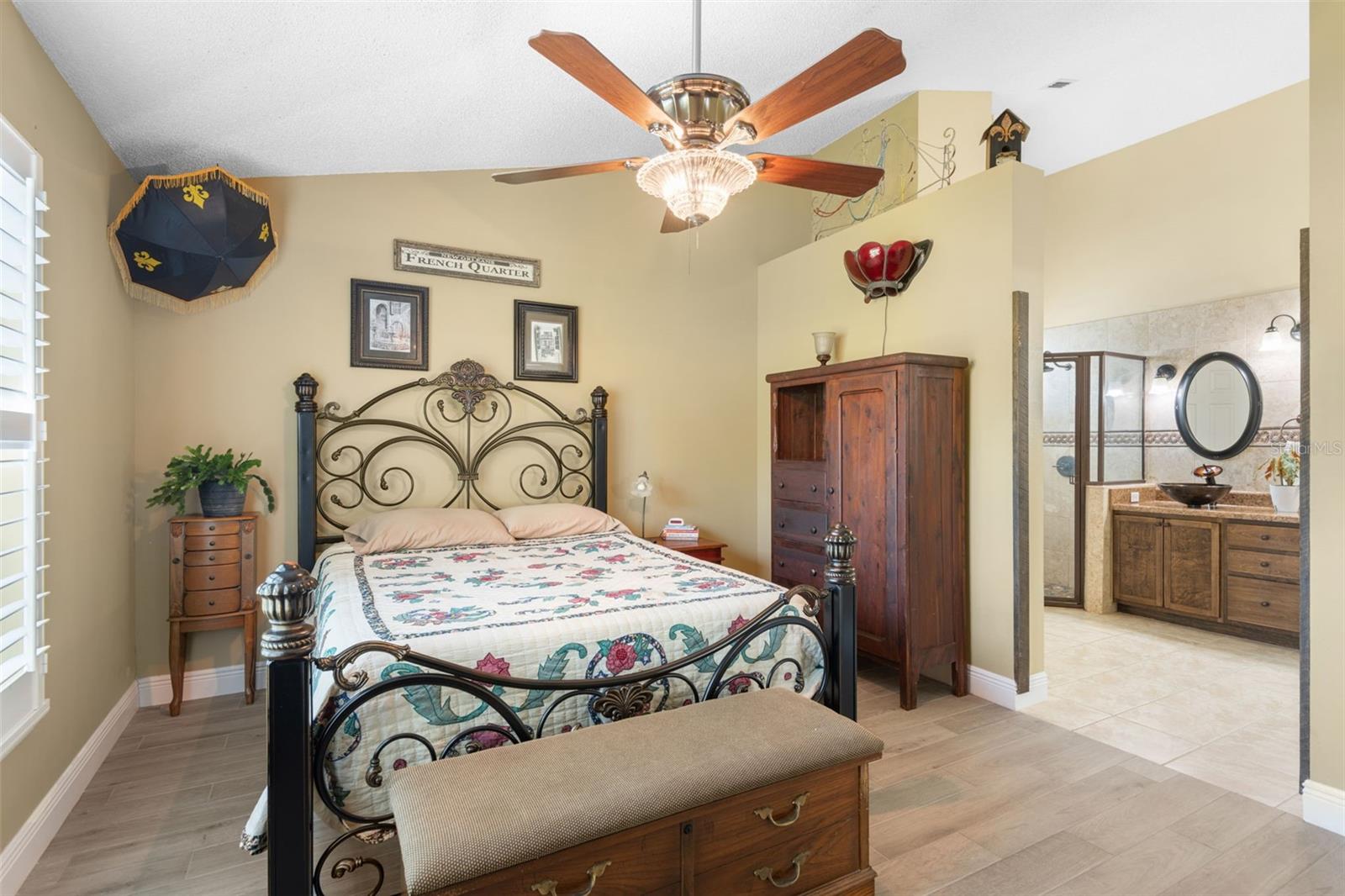 Image 4 of 26 For 7923 Woburn Street