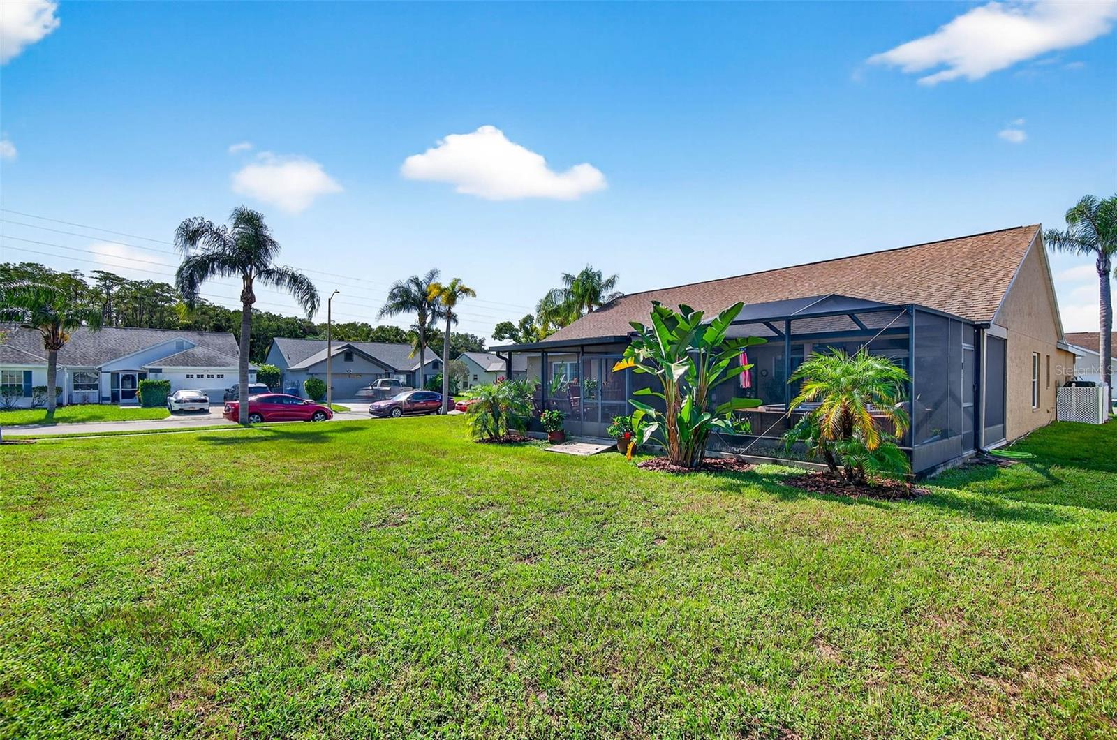 Listing photo id 38 for 7923 Woburn Street