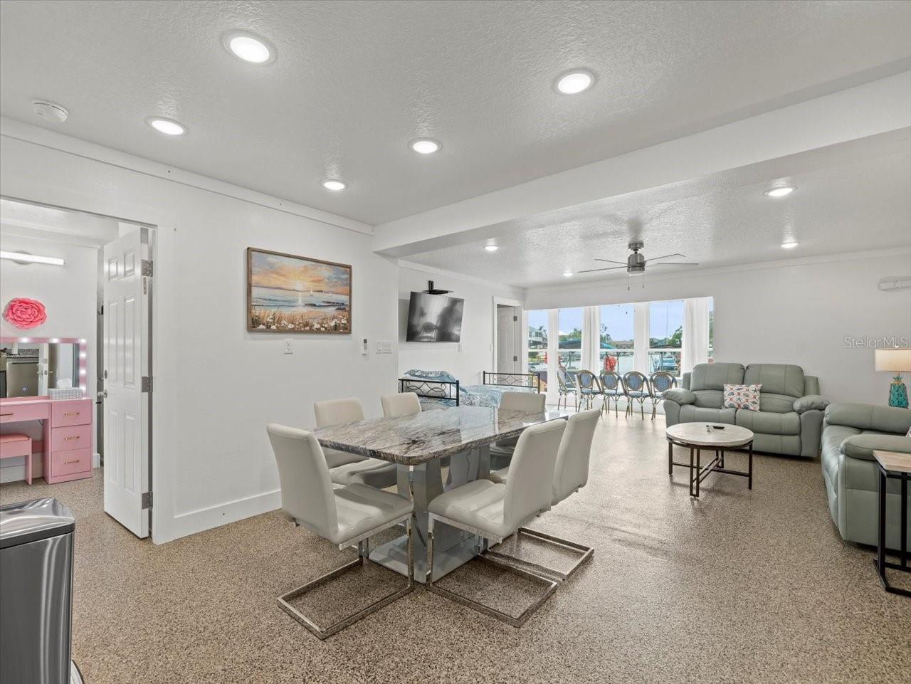 Image 45 of 93 For 4291 Shoal Line Boulevard 102