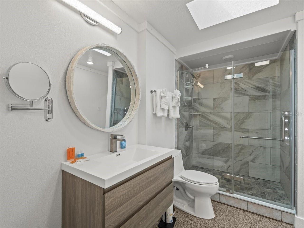 Image 50 of 93 For 4291 Shoal Line Boulevard 102
