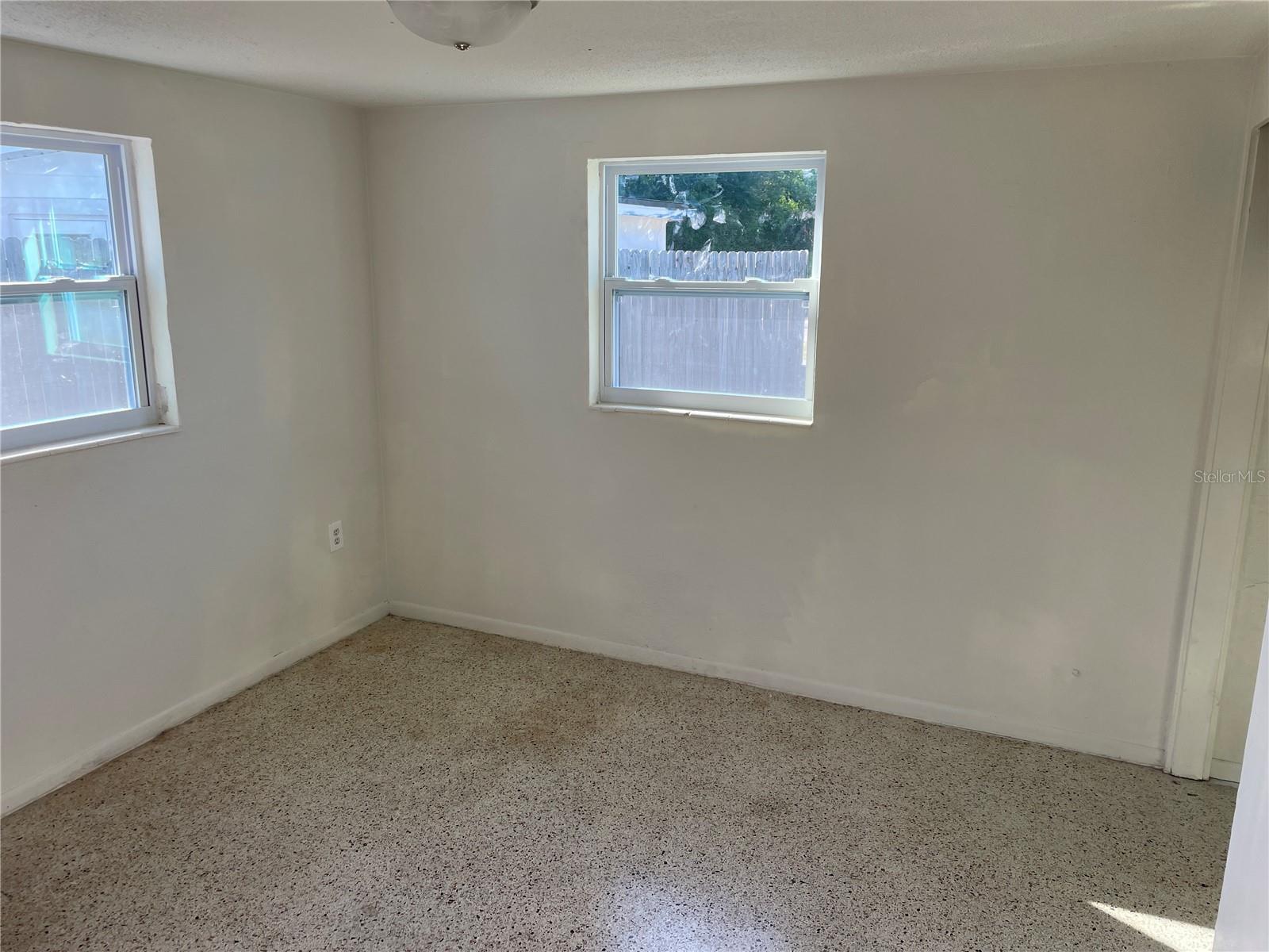 Image 12 of 24 For 7034 Bellaire Terrace