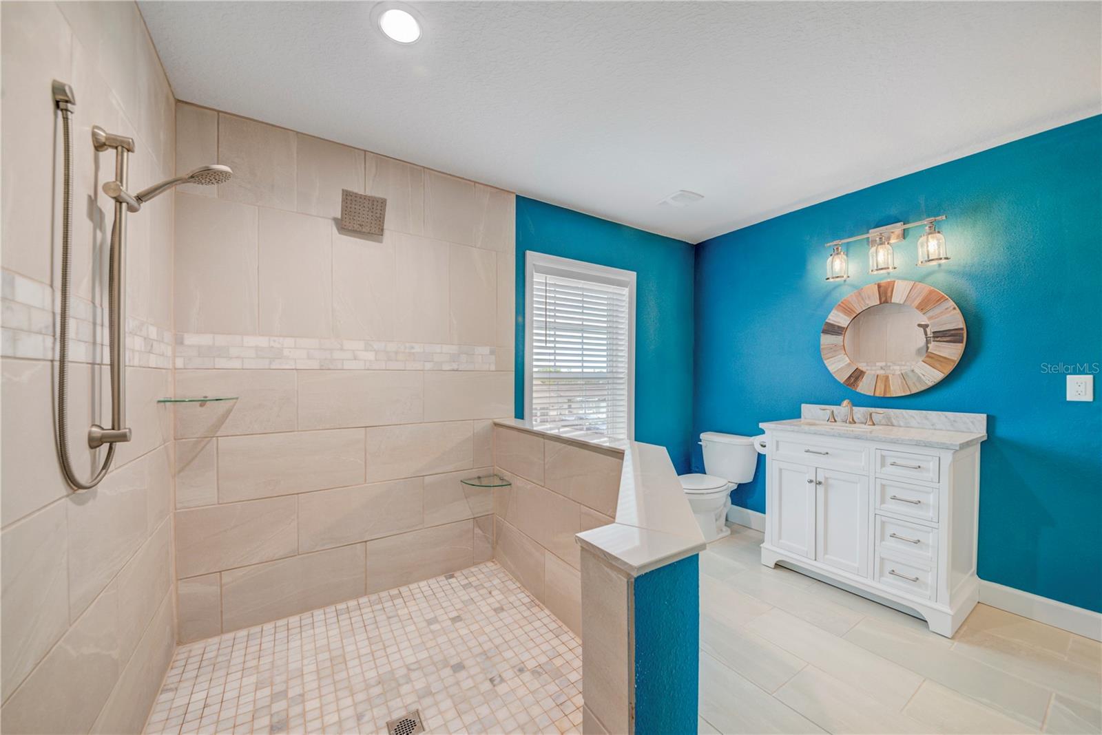 Listing photo id 23 for 4469 Bahama Drive