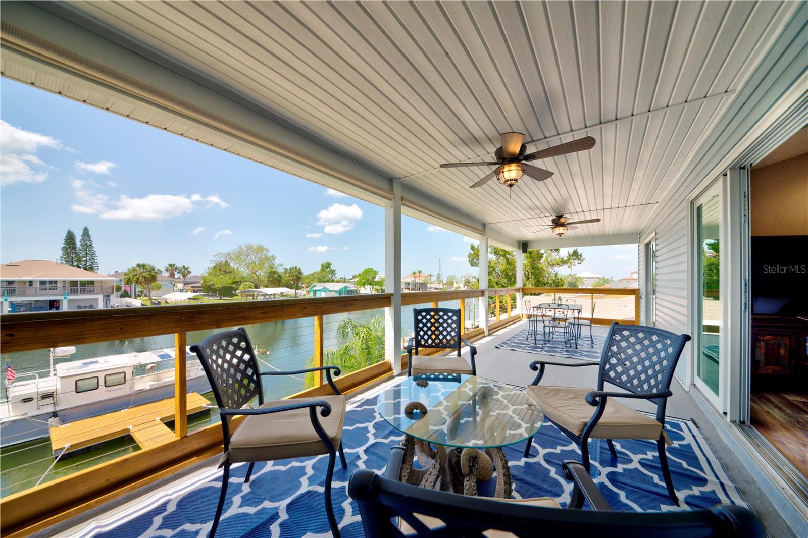 Listing photo id 5 for 4469 Bahama Drive