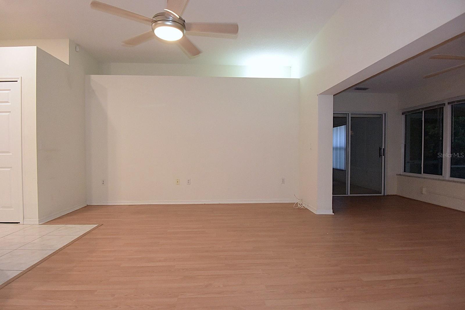 Image 17 of 48 For 14112 Whitecap Avenue
