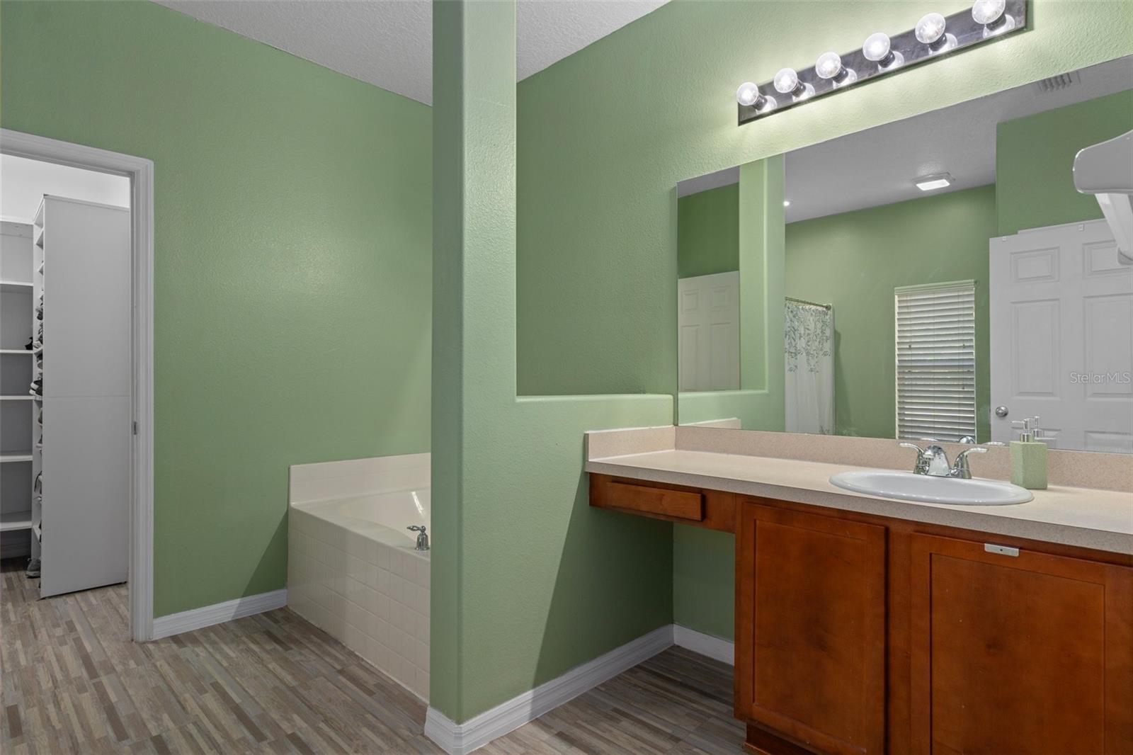 Image 20 of 67 For 15287 Coot Road