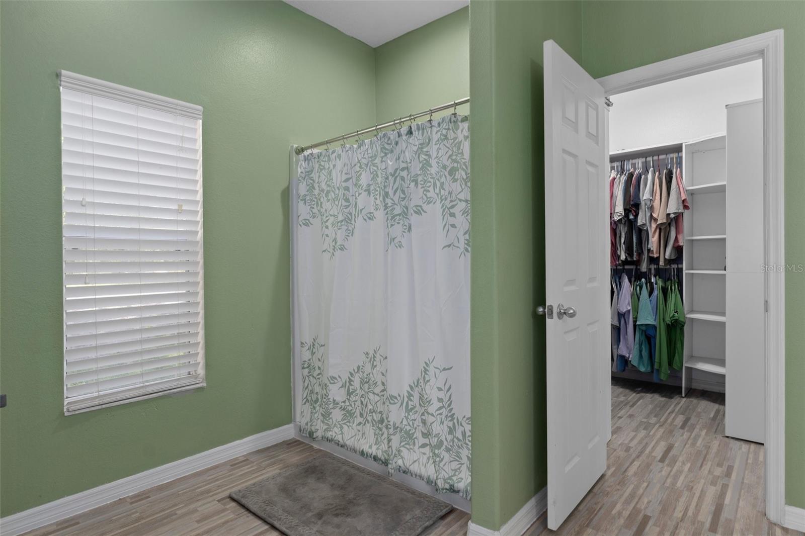 Image 21 of 67 For 15287 Coot Road