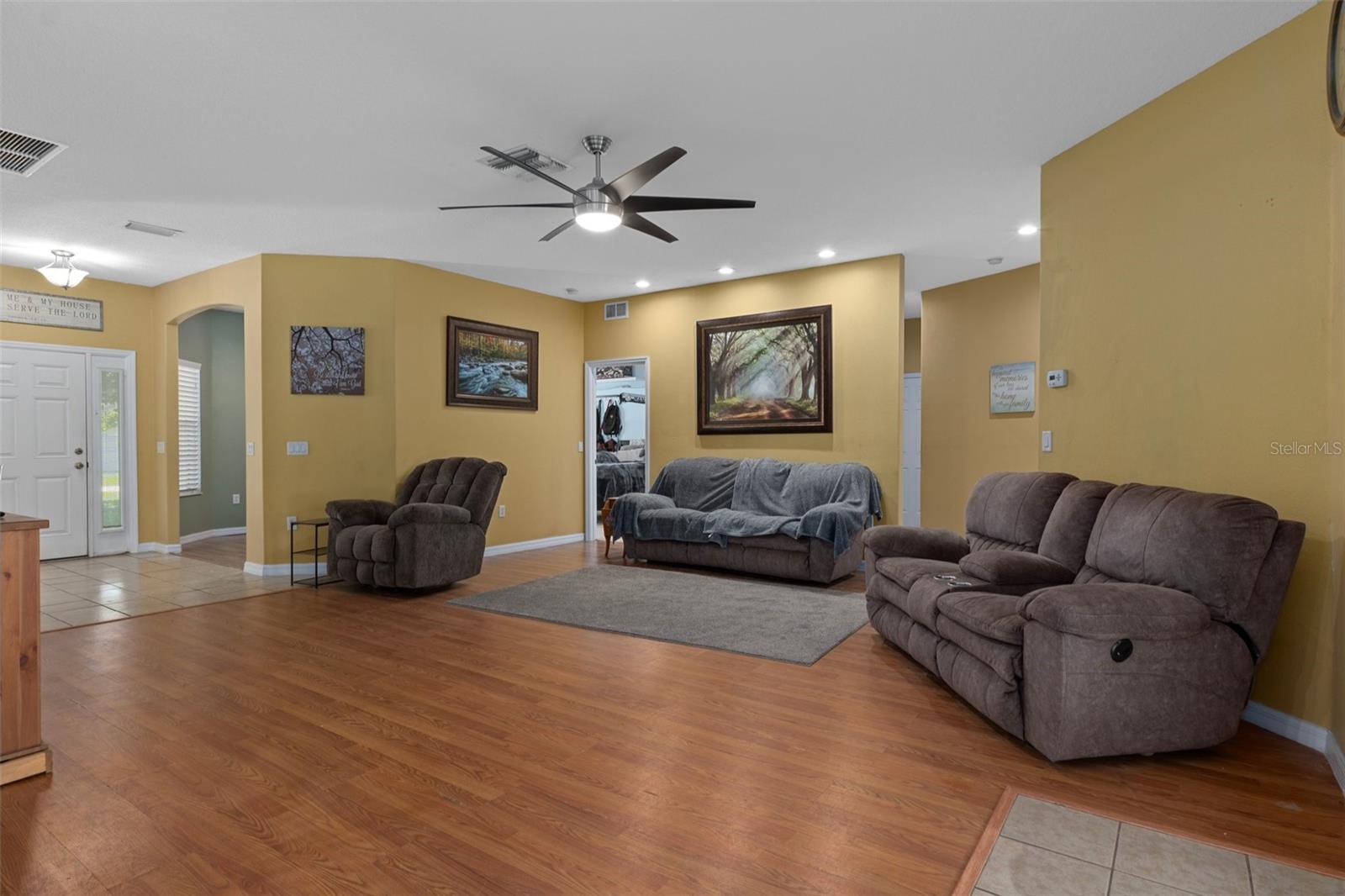 Image 6 of 67 For 15287 Coot Road