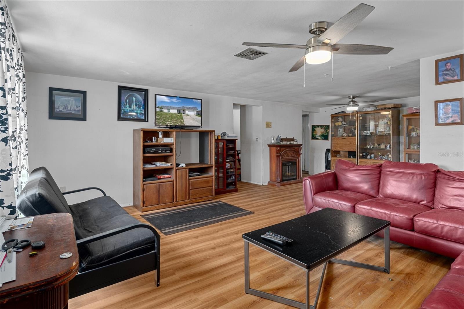 Image 4 of 40 For 7608 Dale Drive