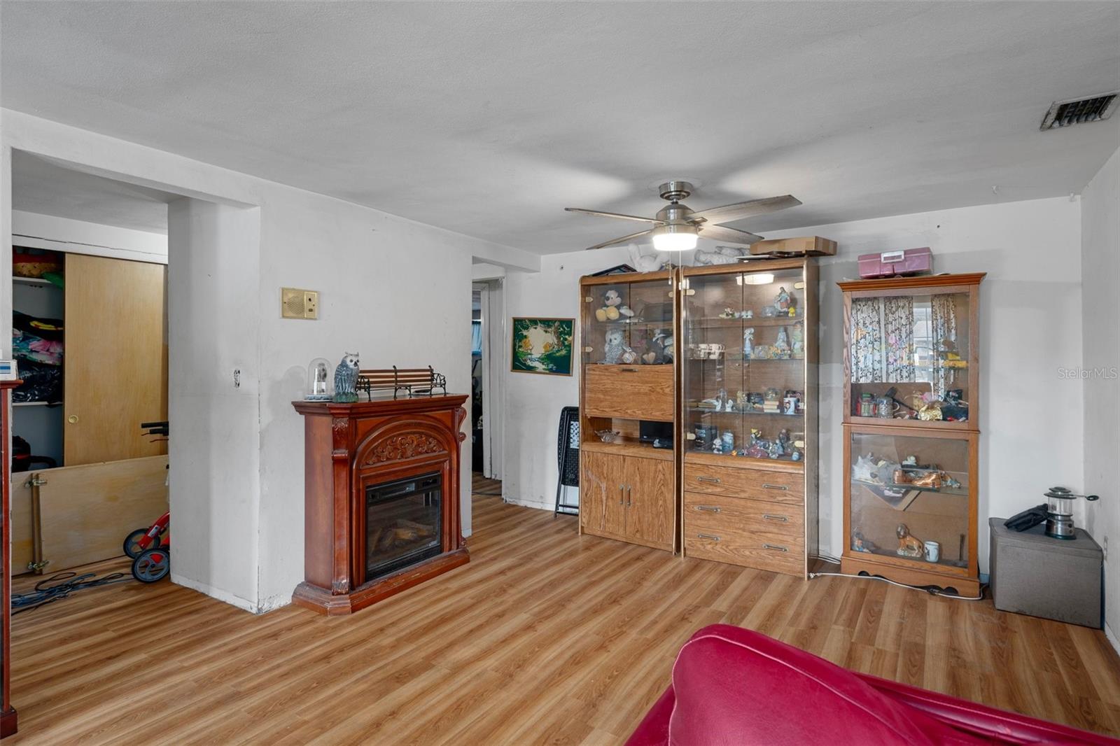 Image 8 of 40 For 7608 Dale Drive