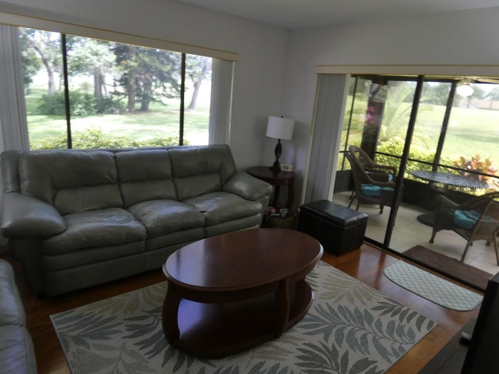 Image 13 of 32 For 13010 Wedgewood Way A