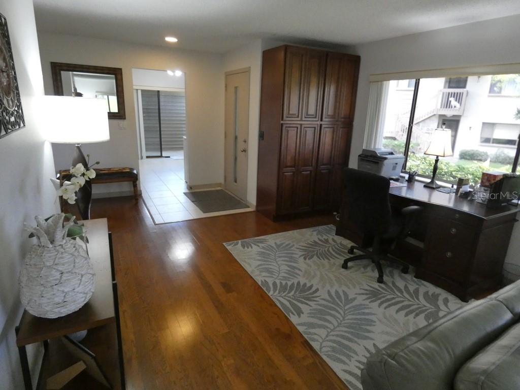Image 20 of 32 For 13010 Wedgewood Way A