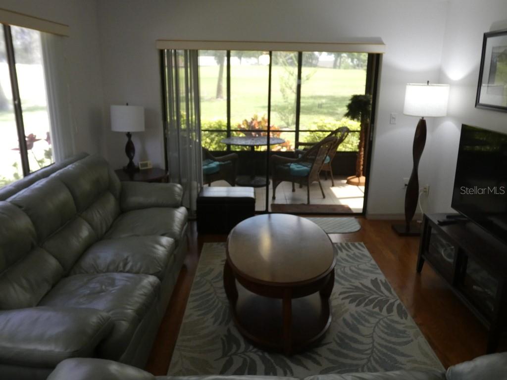 Image 4 of 32 For 13010 Wedgewood Way A